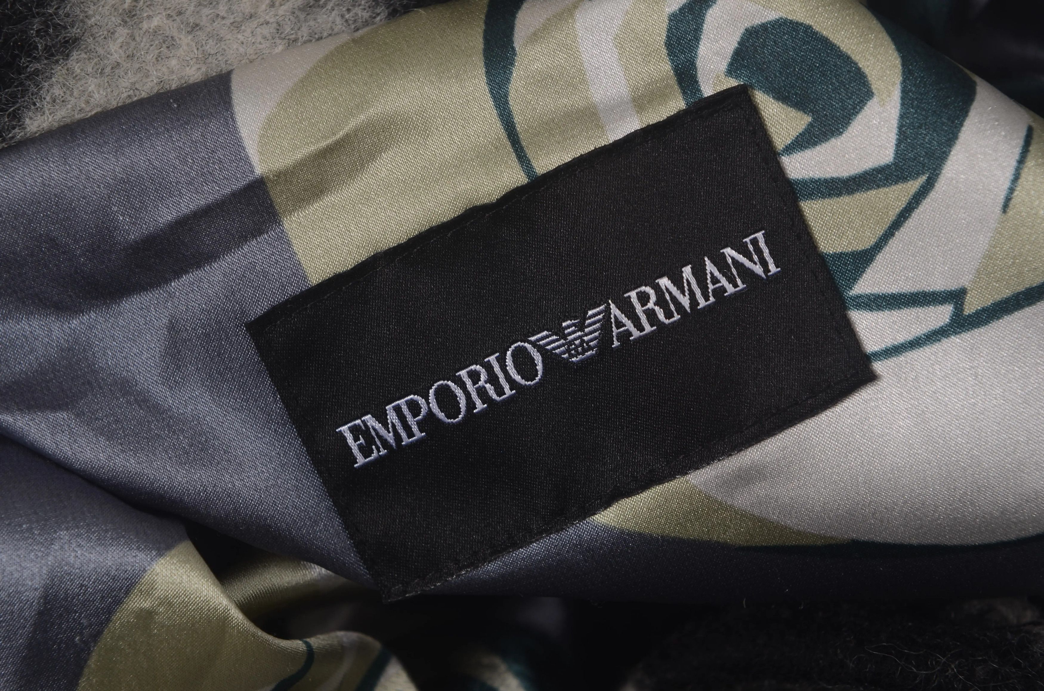 Armani Armani Wool Plaid Coat M Women Size M / US 6-8 / IT 42-44 - 3 Thumbnail