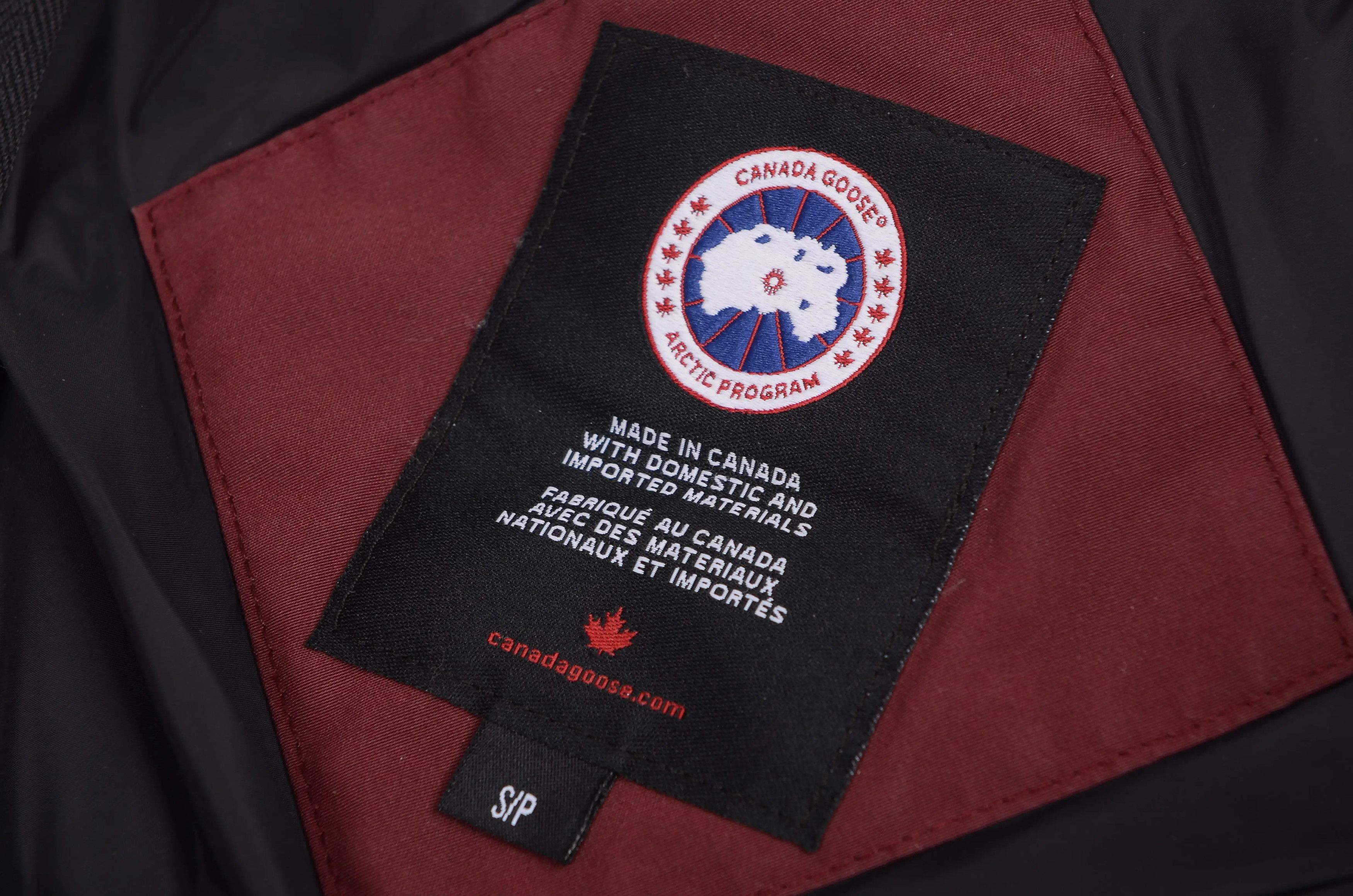 Canada Goose Canada Goose Polyester Cotton Heavy Coat S Men Size US S / EU 44-46 / 1 - 4 Thumbnail