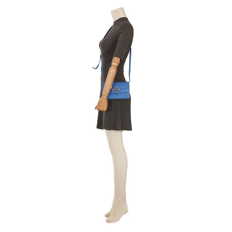 Salvatore Ferragamo Salvatore Ferragamo Gold Shoulder Bag Women Size ONE SIZE - 2 Thumbnail
