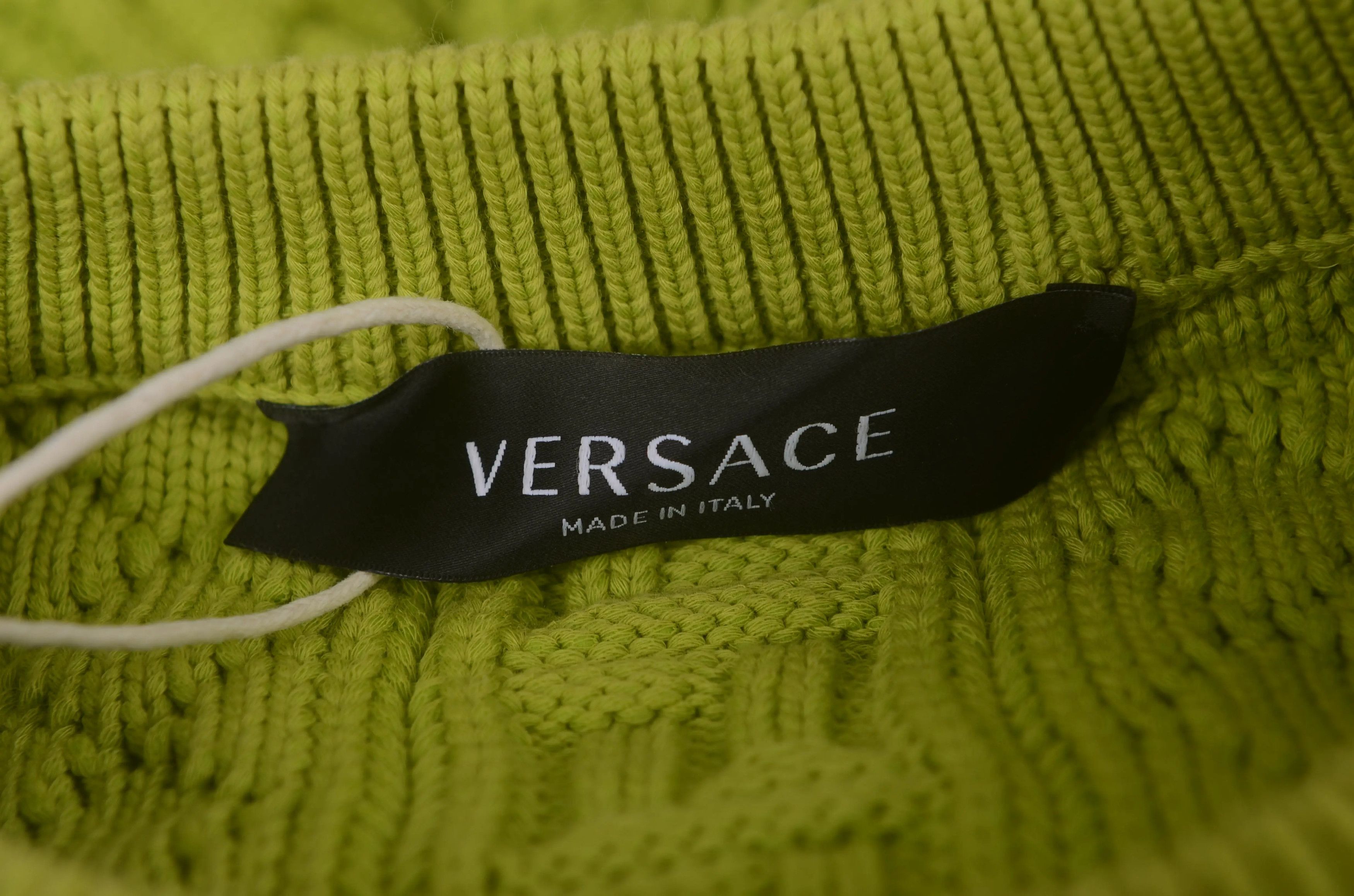 Versace Versace Nylon Cotton Sweater L Women Size L / US 10 / IT 46 - 3 Thumbnail