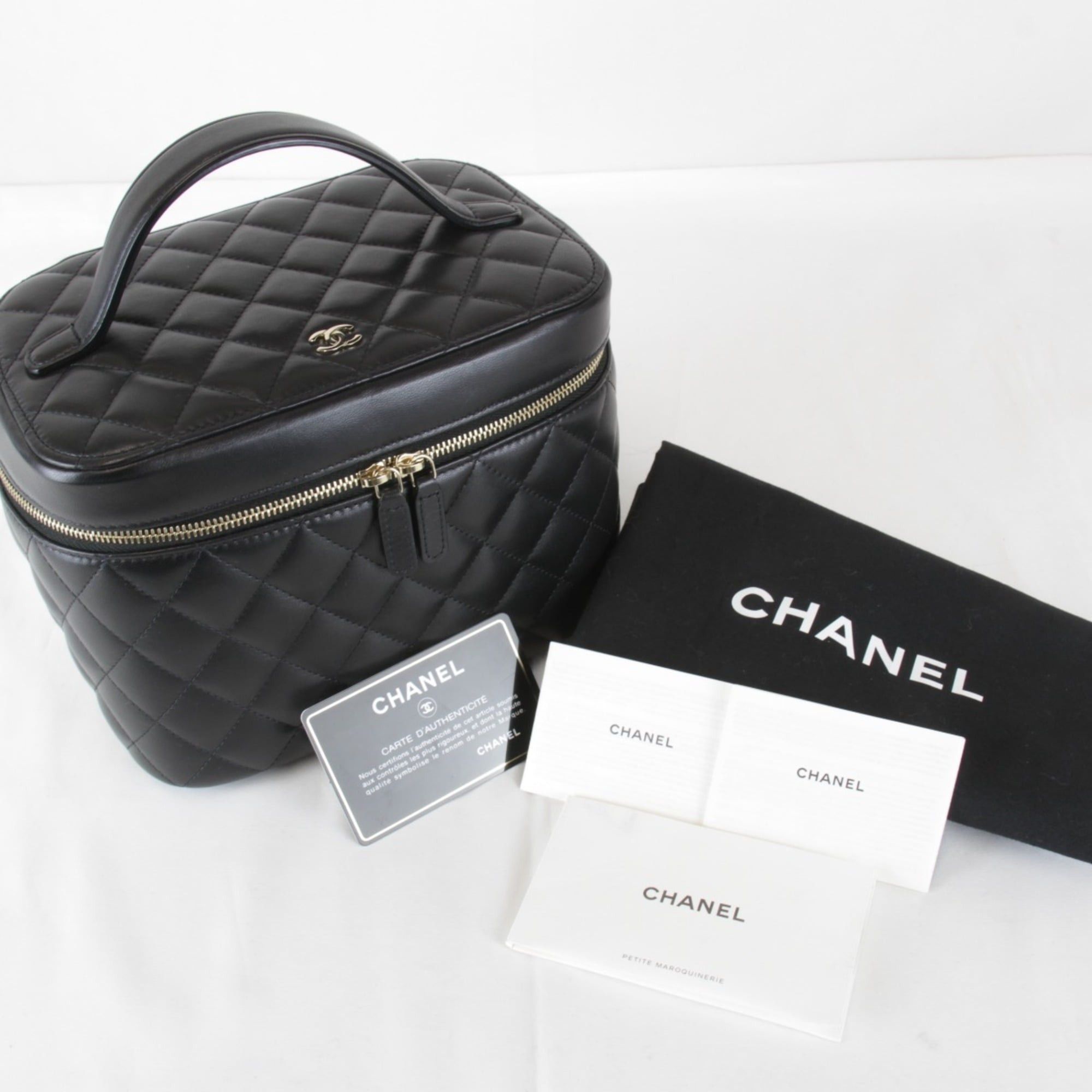 Chanel CHANEL Matelassé Vanity Bag, Lambskin, Black, Women's Size ONE SIZE - 15 Thumbnail