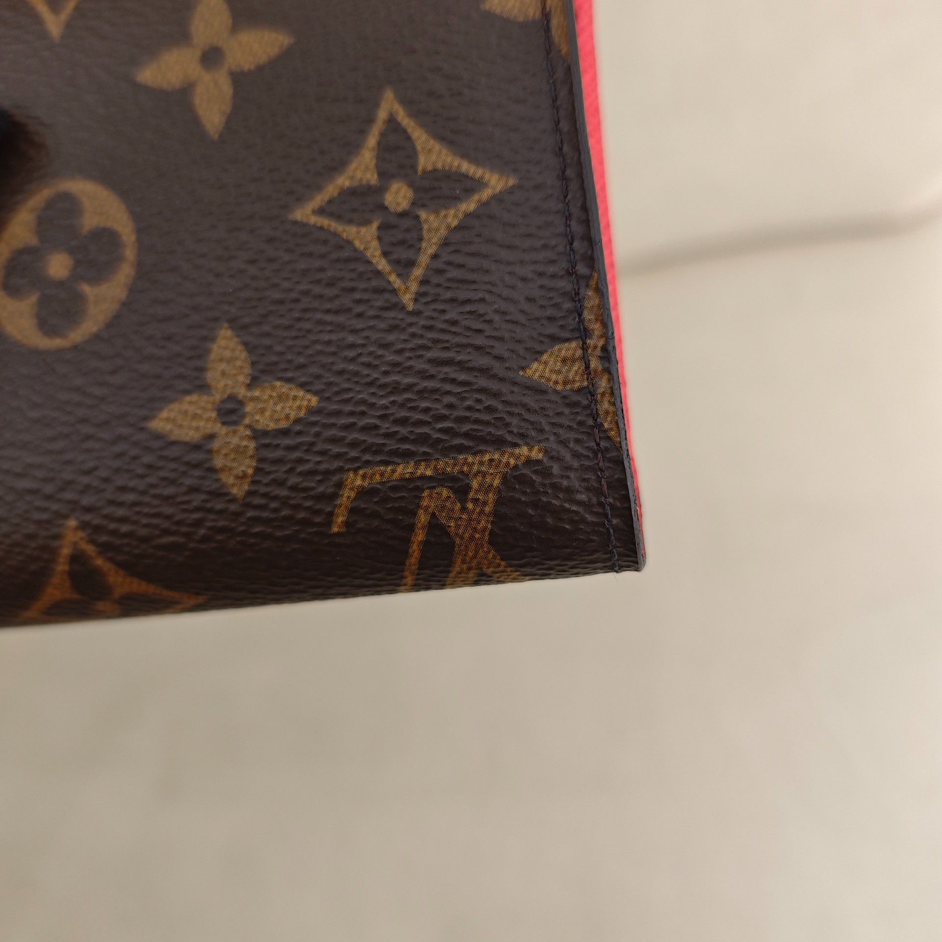 Louis Vuitton Louis Vuitton Lovebird Valentine Limited Trifold Wallet Size ONE SIZE - 6 Thumbnail
