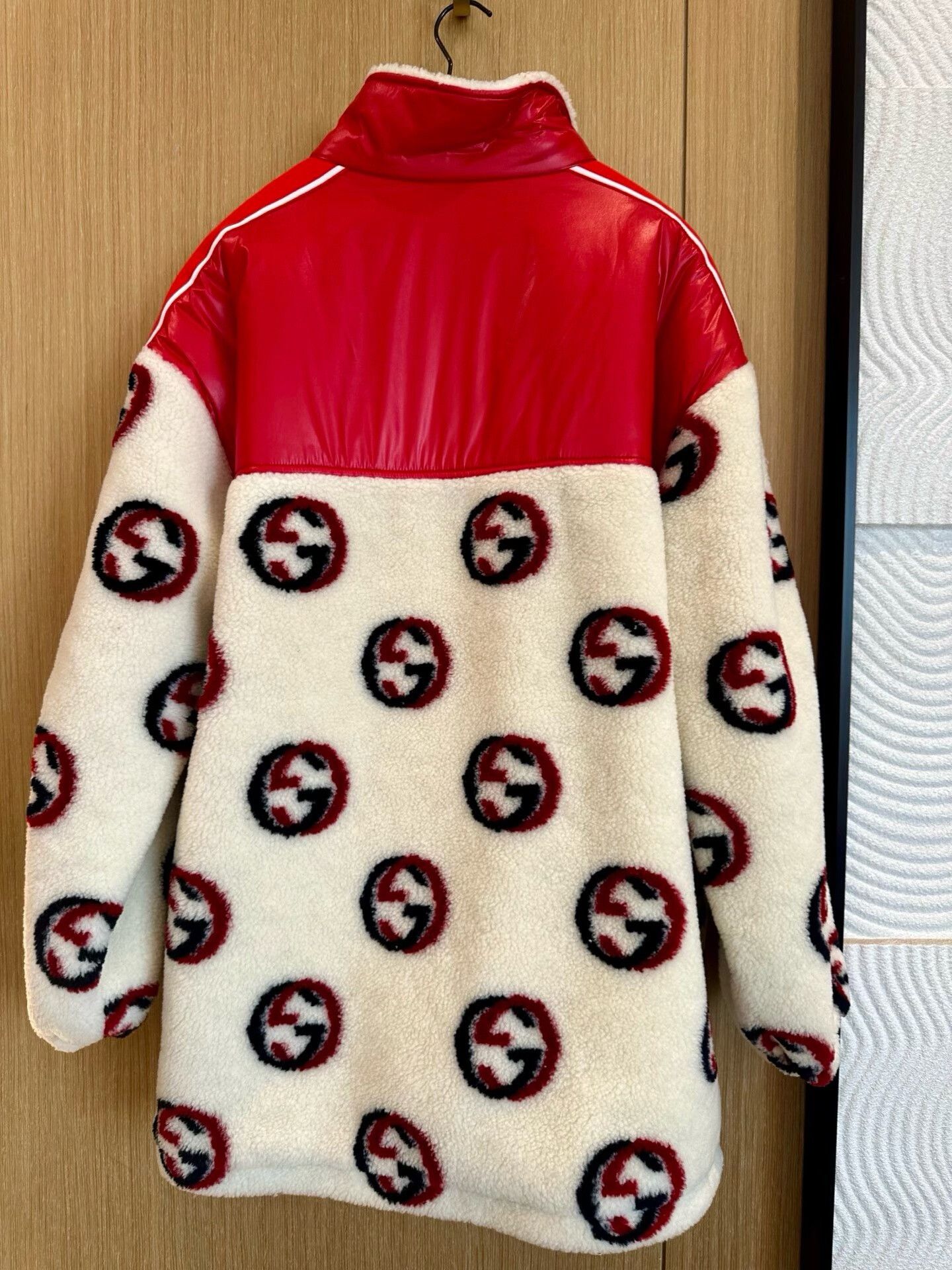 Gucci Gucci Double G Teddy Red Shearling Jacket Size L / US 10 / IT 46 - 6 Thumbnail
