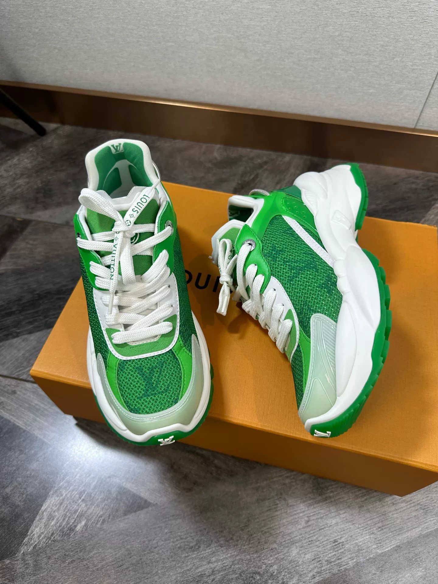 Louis Vuitton LV Run 55 Green Logo Dad Sneakers Size US 5 / IT 35 - 3 Thumbnail