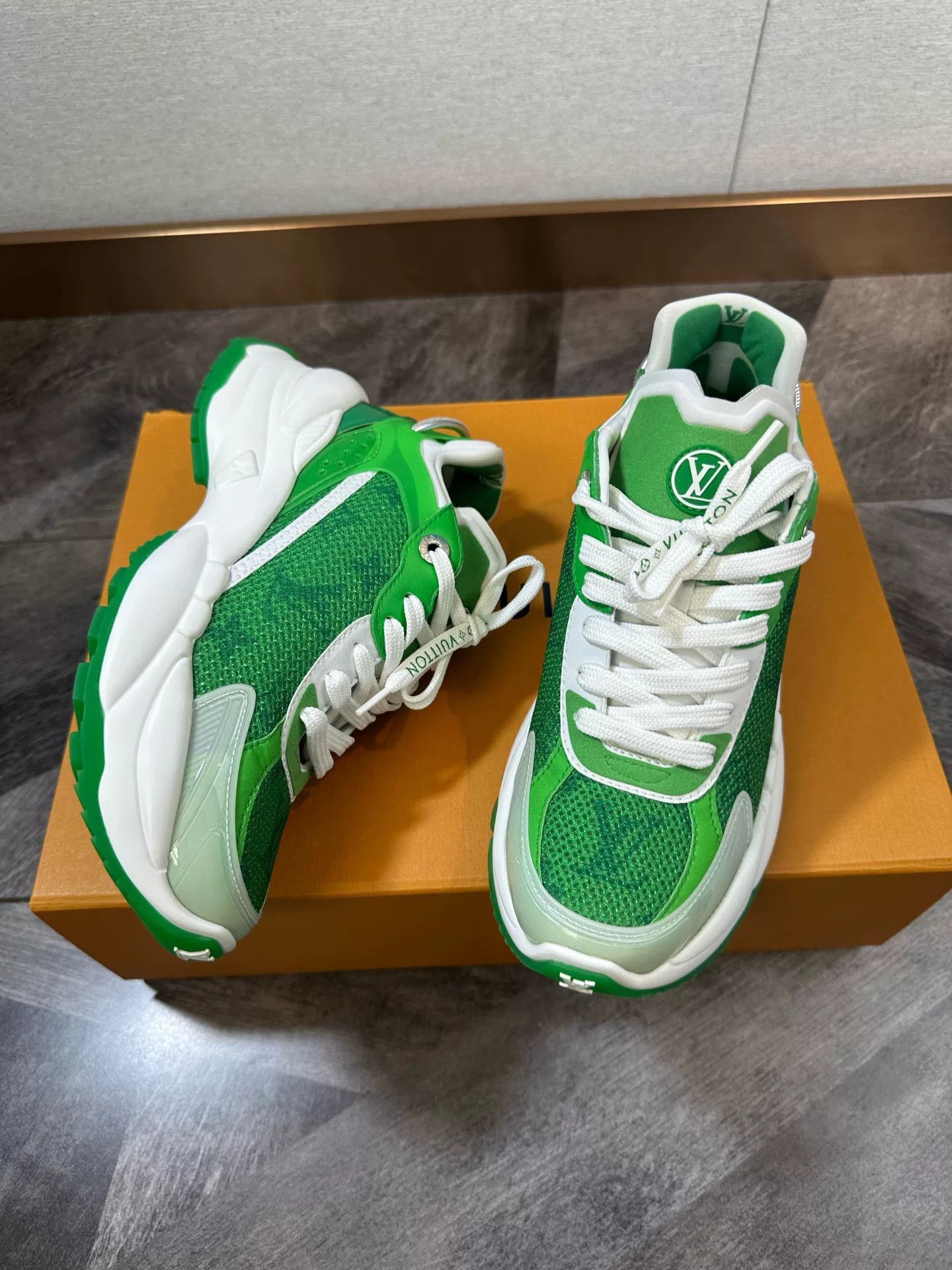 Louis Vuitton LV Run 55 Green Logo Dad Sneakers Size US 5 / IT 35 - 2 Thumbnail