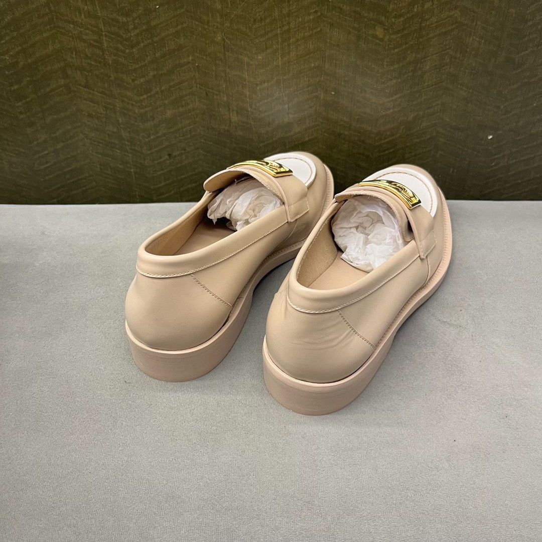 Chanel Chanel 23K Beige White Loafers Size US 6 / IT 36 - 3 Thumbnail