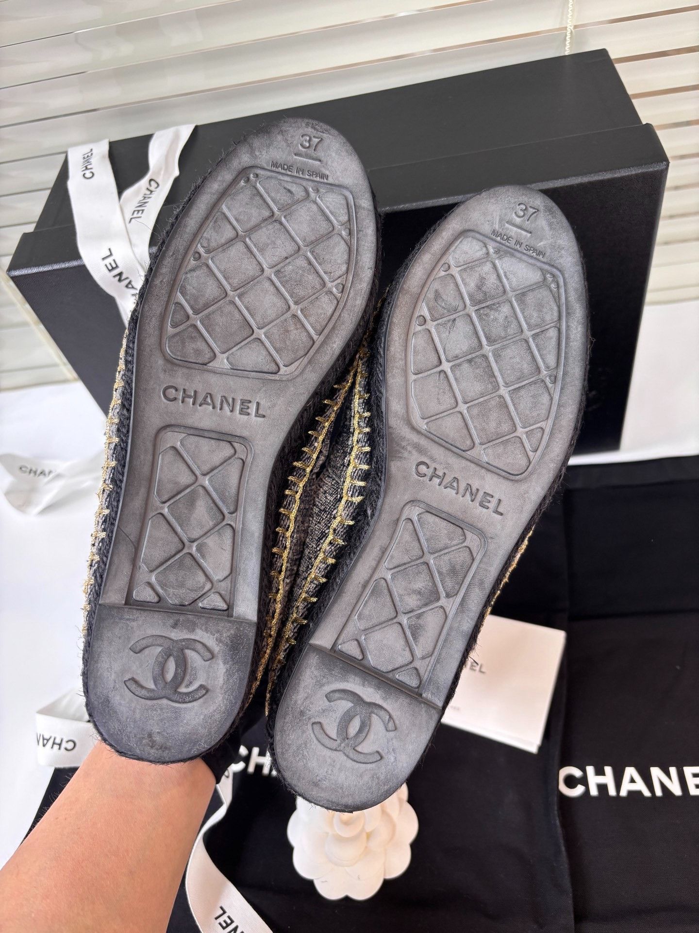 Chanel Chanel Denim Gold Embroidered CC Espadrilles Size US 6 / IT 36 - 3 Thumbnail
