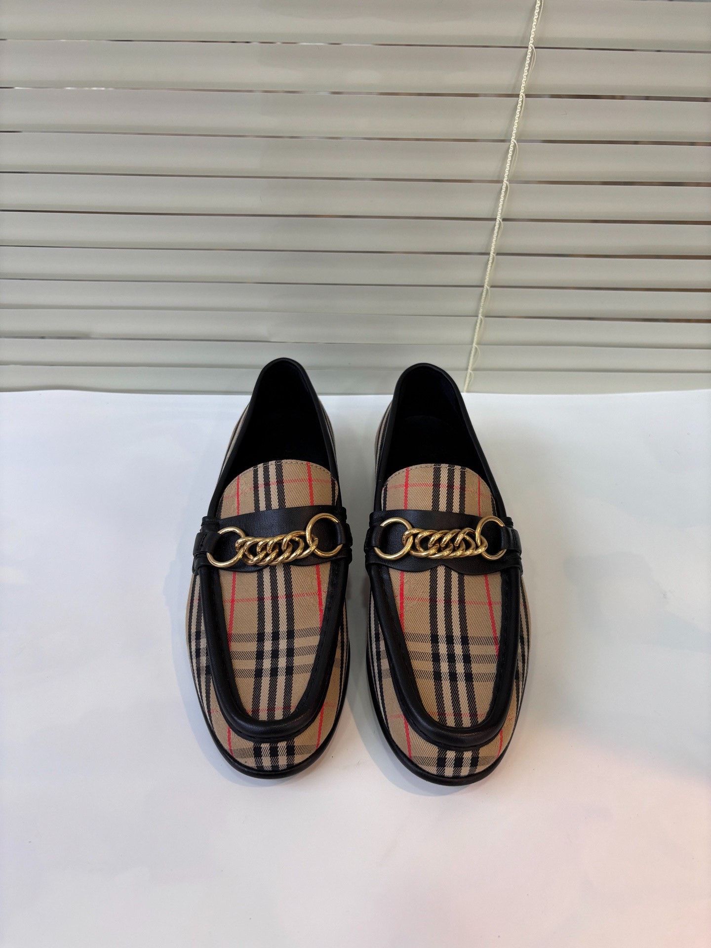Burberry Burberry Classic Check Slip-On Loafers Size US 4.5 / IT 34.5 - 9 Thumbnail