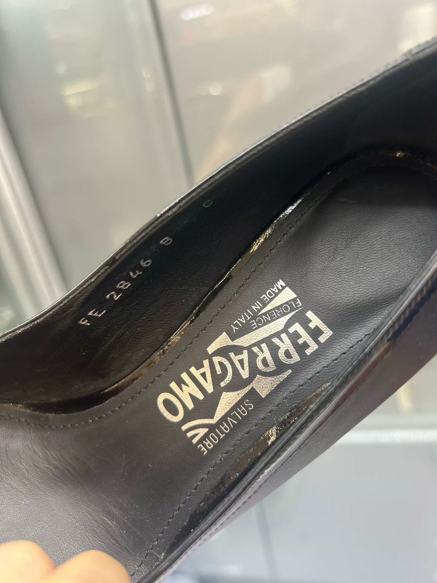 Salvatore Ferragamo Salvatore Ferragamo Women's Black Leather Heels Size US 7 / IT 37 - 5 Thumbnail