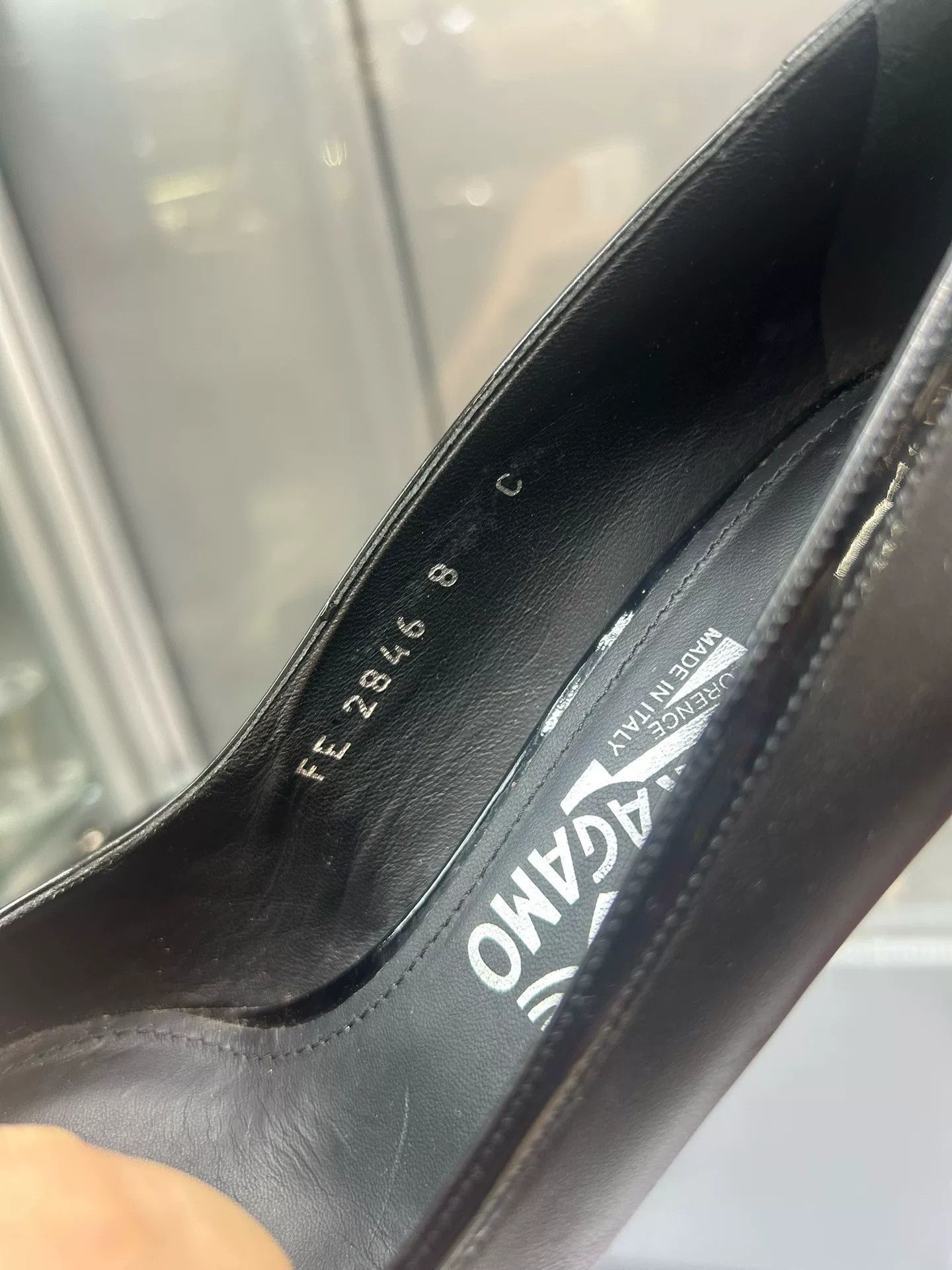 Salvatore Ferragamo Salvatore Ferragamo Women's Black Leather Heels Size US 7 / IT 37 - 6 Thumbnail