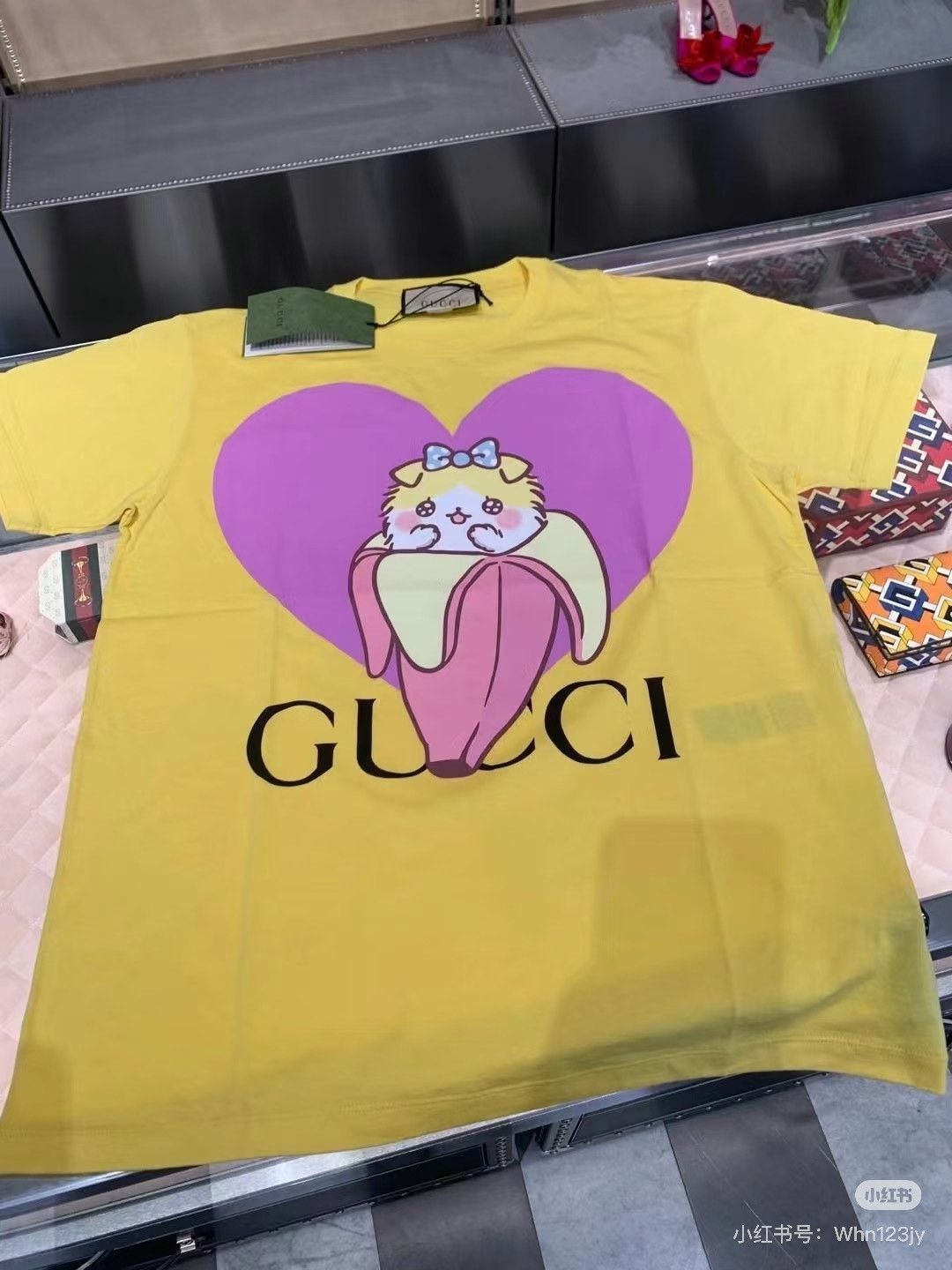 Gucci Gucci x Banaya Banana Cat T-shirt Size XS / US 0-2 / IT 36-38 - 2 Thumbnail