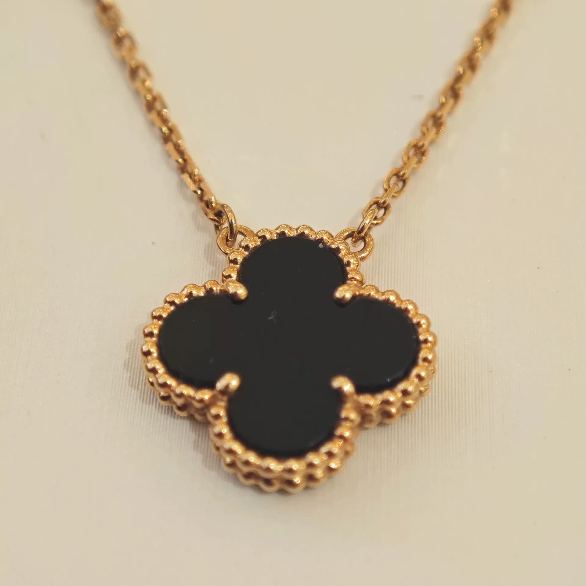 Van Cleef & Arpels Van Cleef & Arpels Black Flower Medium Necklace Size ONE SIZE - 3 Thumbnail