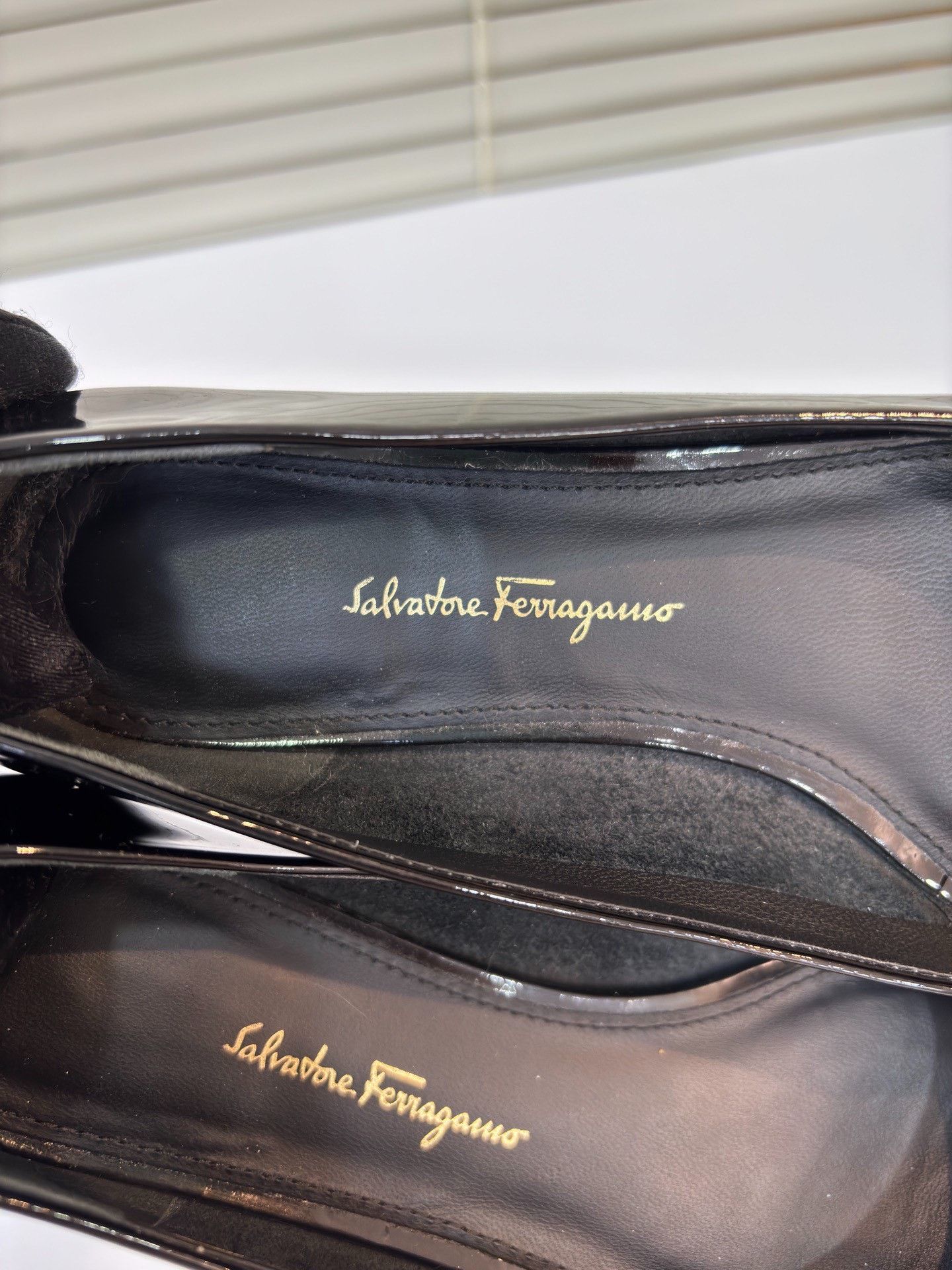 Salvatore Ferragamo Ferragamo Black Patent Leather Flats Size US 4.5 / IT 34.5 - 9 Thumbnail