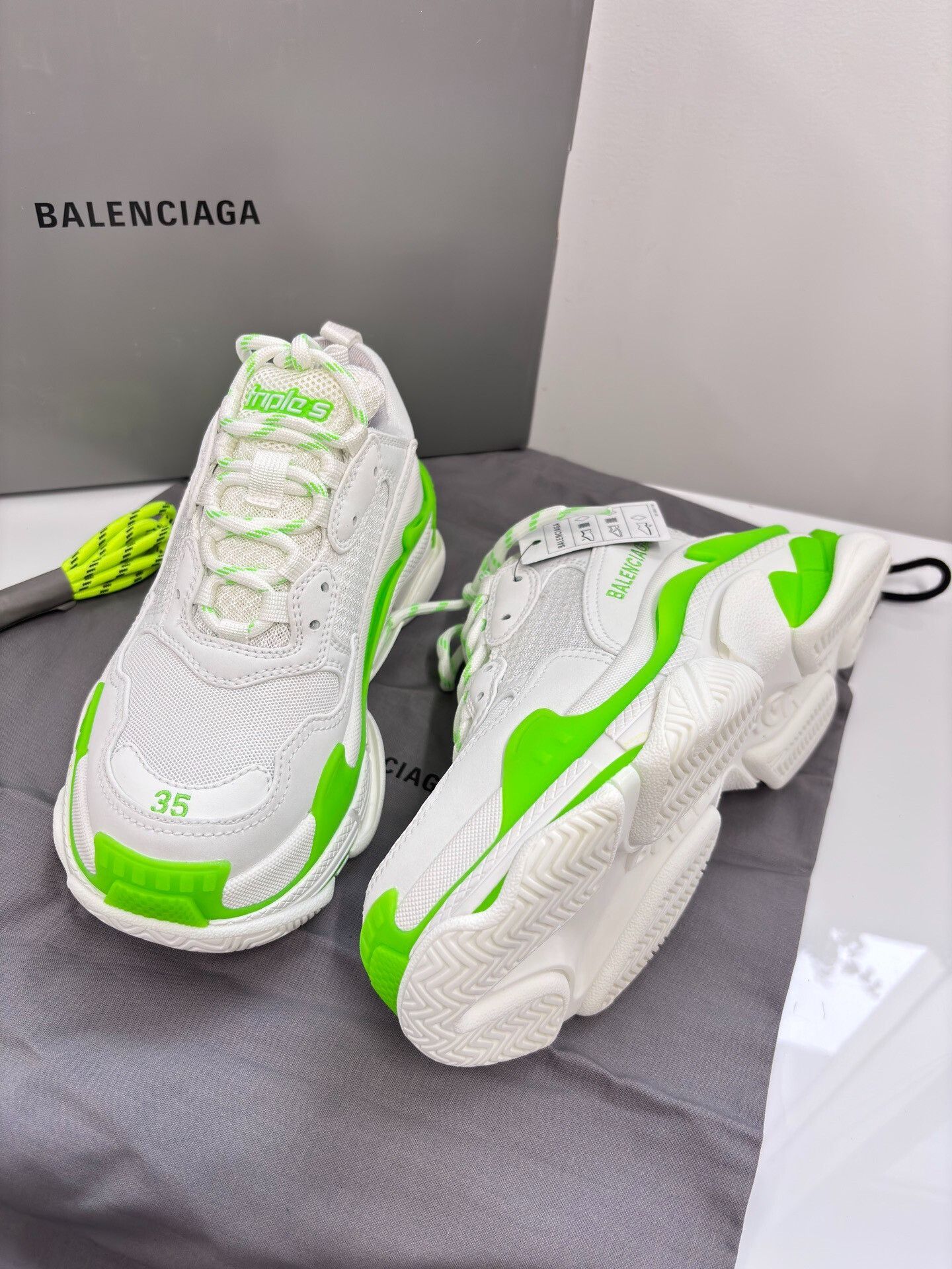 Balenciaga Balenciaga Triple S White Green Sneakers Size US 4 / IT 34 - 2 Thumbnail
