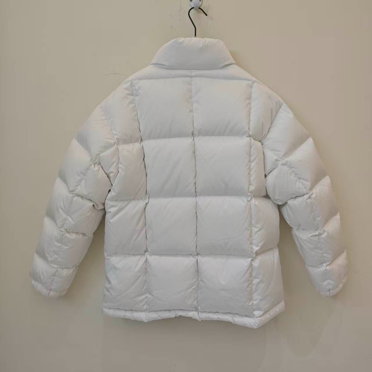 Louis Vuitton LV Ski Capsule Collection Down Jacket Size XS / US 0-2 / IT 36-38 - 4 Thumbnail