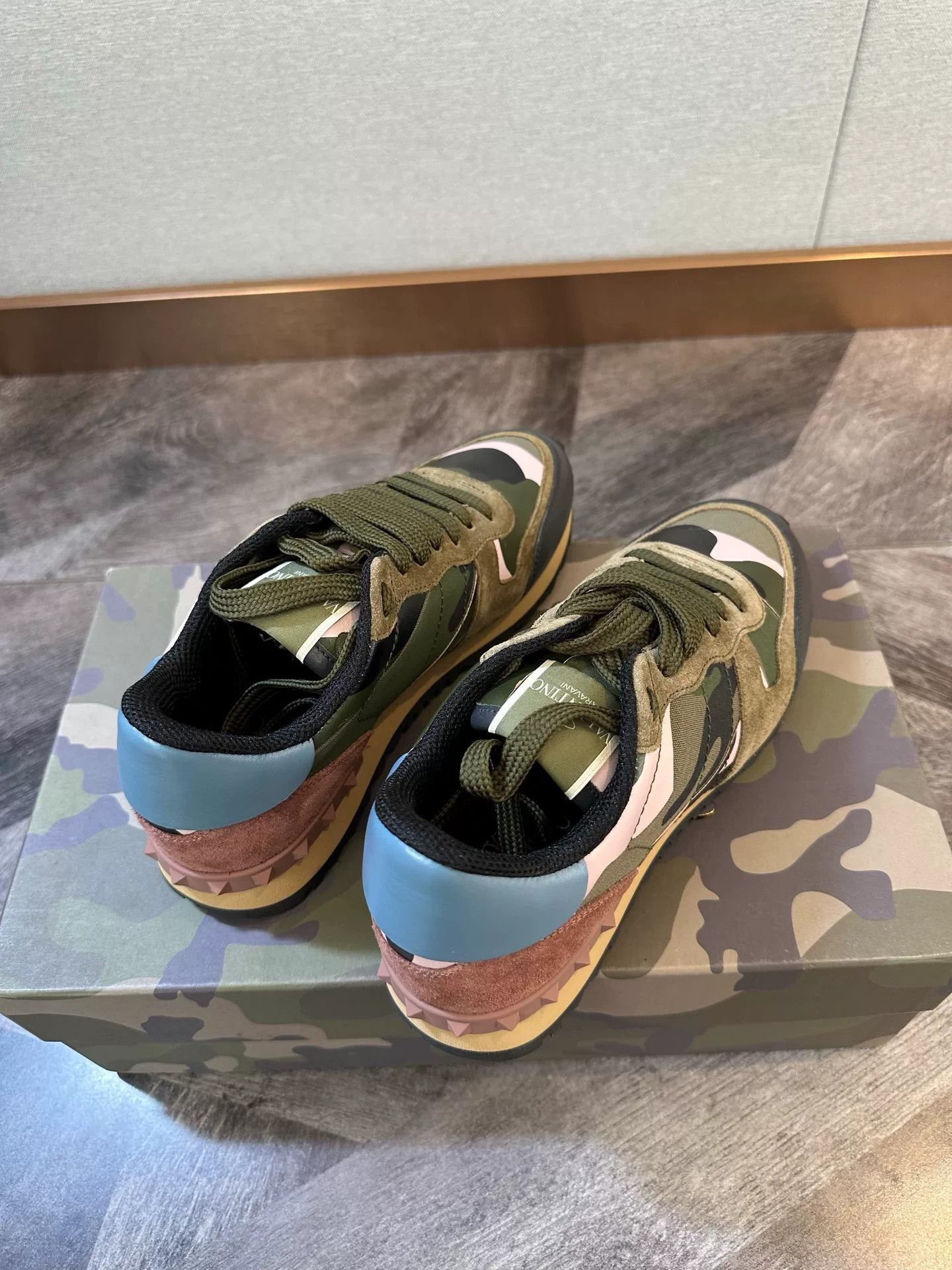 Valentino Valentino Camouflage Unisex Casual Sneakers Size US 6 / IT 36 - 4 Thumbnail