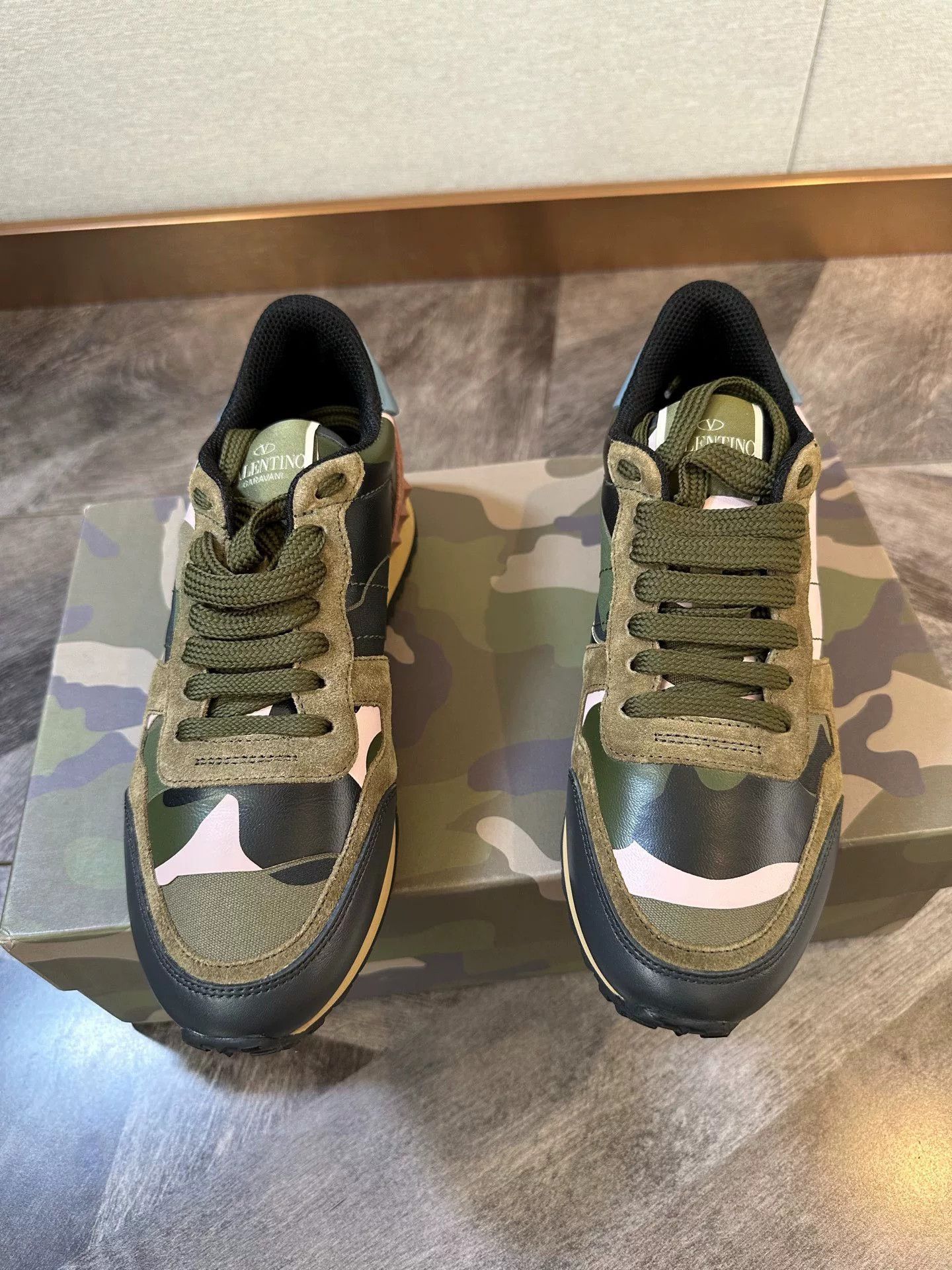 Valentino Valentino Camouflage Unisex Casual Sneakers Size US 6 / IT 36 - 8 Thumbnail