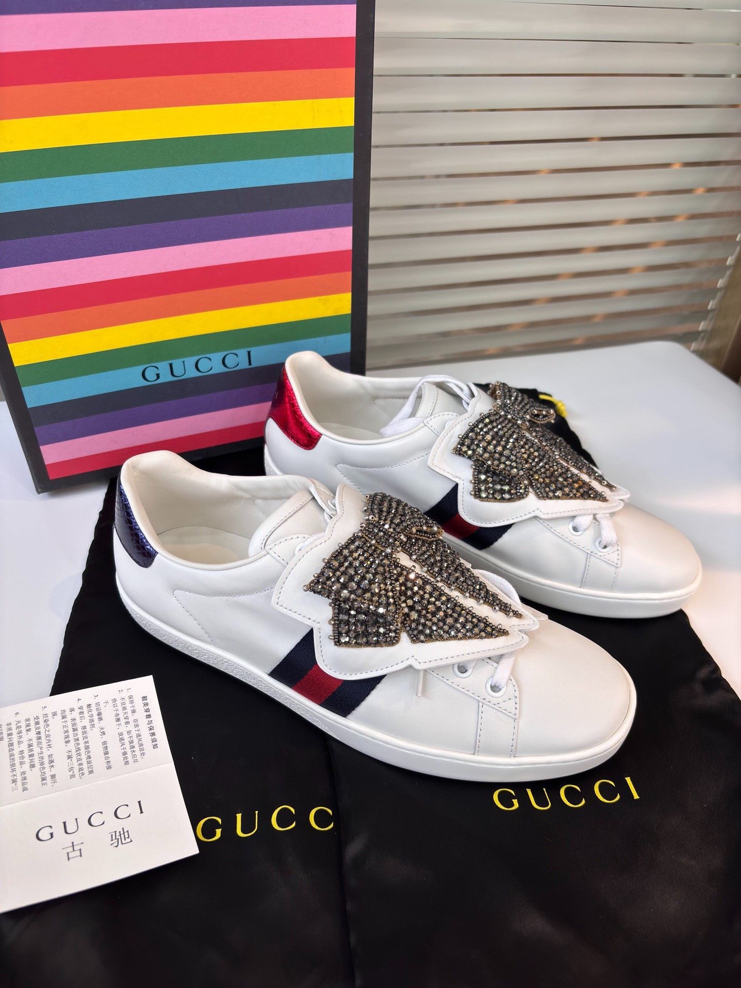 Gucci Gucci Limited Rhinestone Bow White Sneakers Size US 9 / IT 39 - 9 Thumbnail