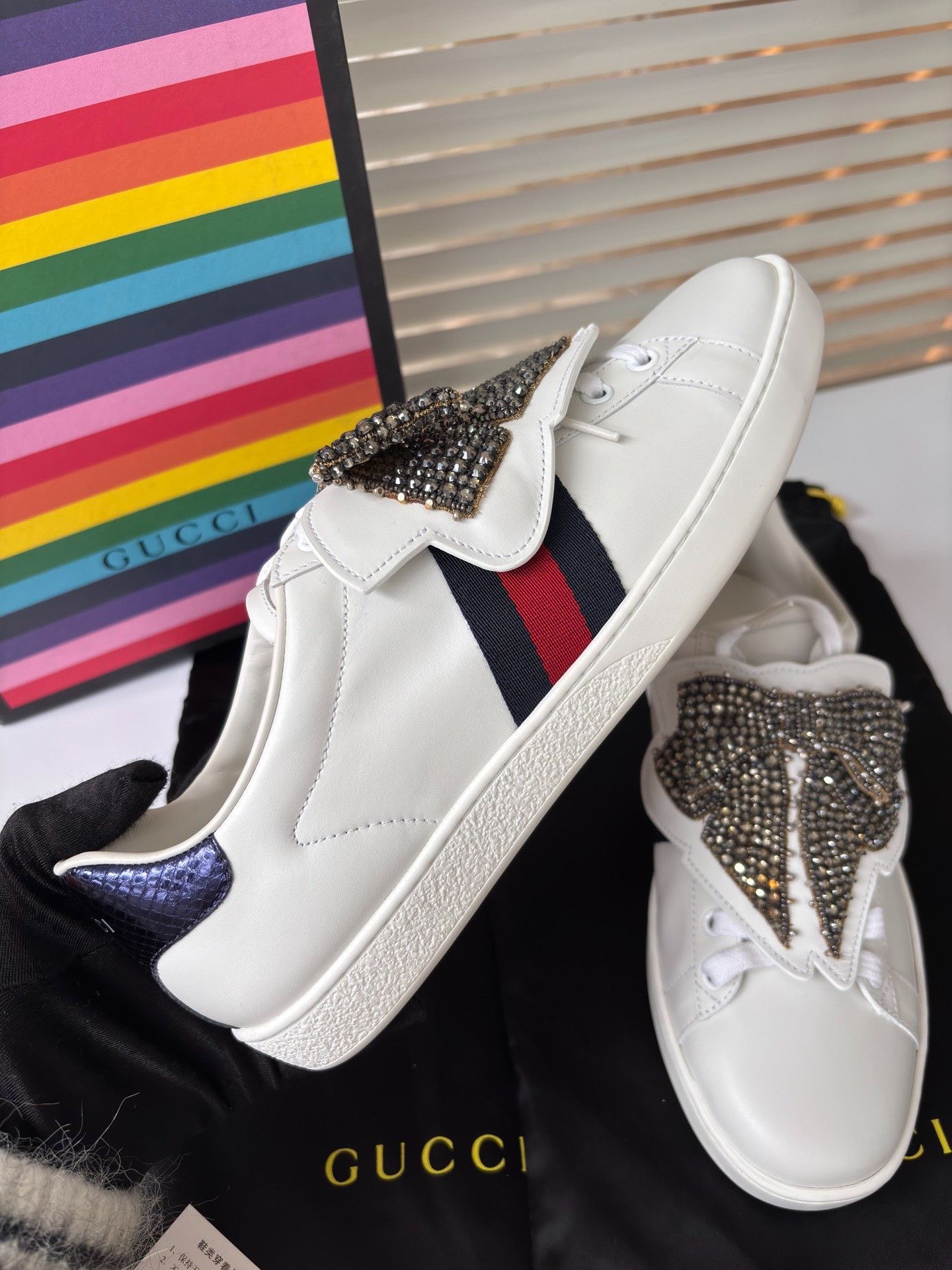 Gucci Gucci Limited Rhinestone Bow White Sneakers Size US 9 / IT 39 - 7 Thumbnail