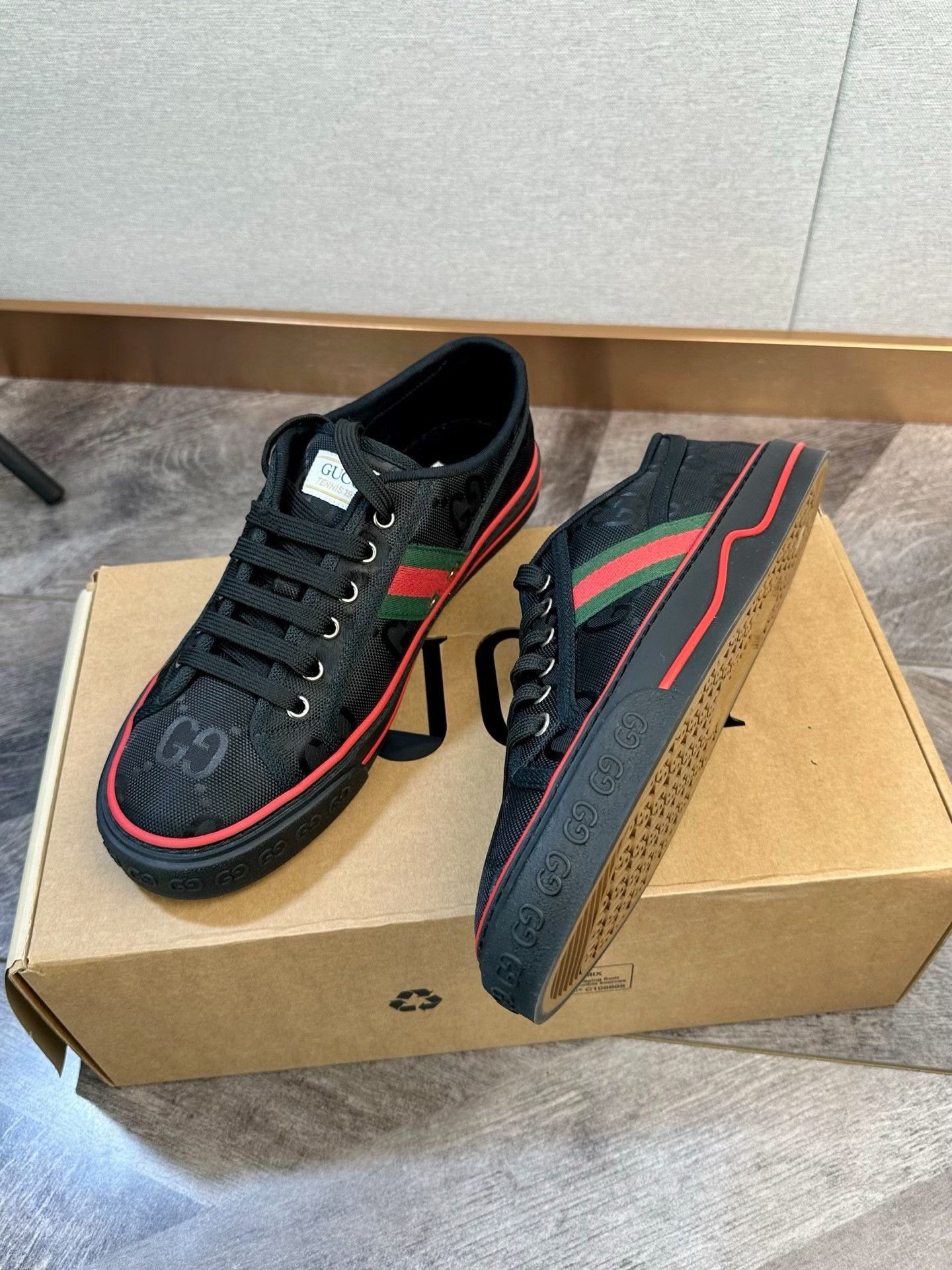 Gucci Gucci 1977 Canvas Sneakers Size US 5.5 / IT 35.5 - 2 Thumbnail