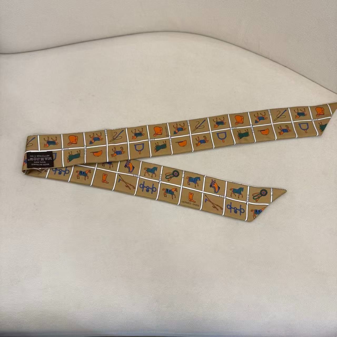 Hermes Hermes Horse Motif Twilly Scarf Size ONE SIZE - 3 Thumbnail
