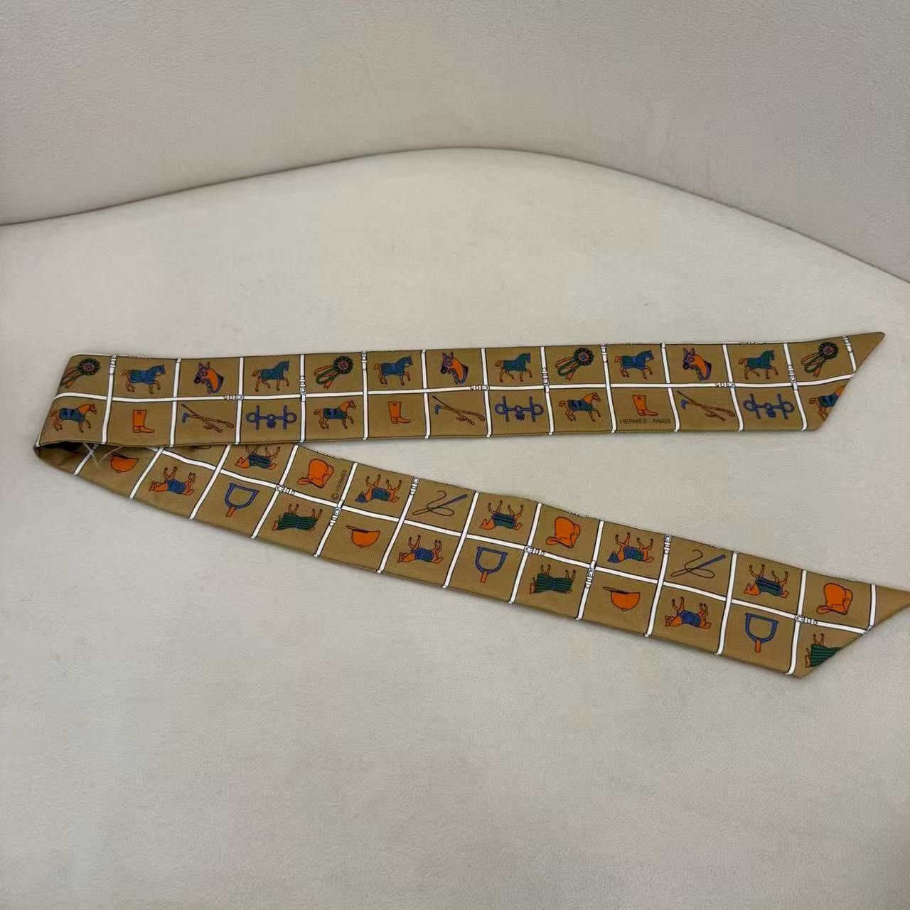 Hermes Hermes Horse Motif Twilly Scarf Size ONE SIZE - 2 Thumbnail