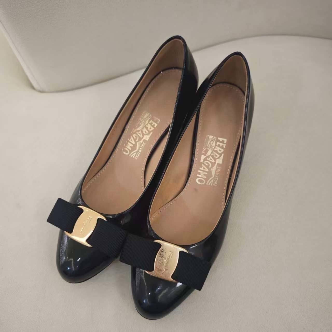 Salvatore Ferragamo Ferragamo Classic Bow High Heels Size US 8 / IT 38 - 4 Thumbnail