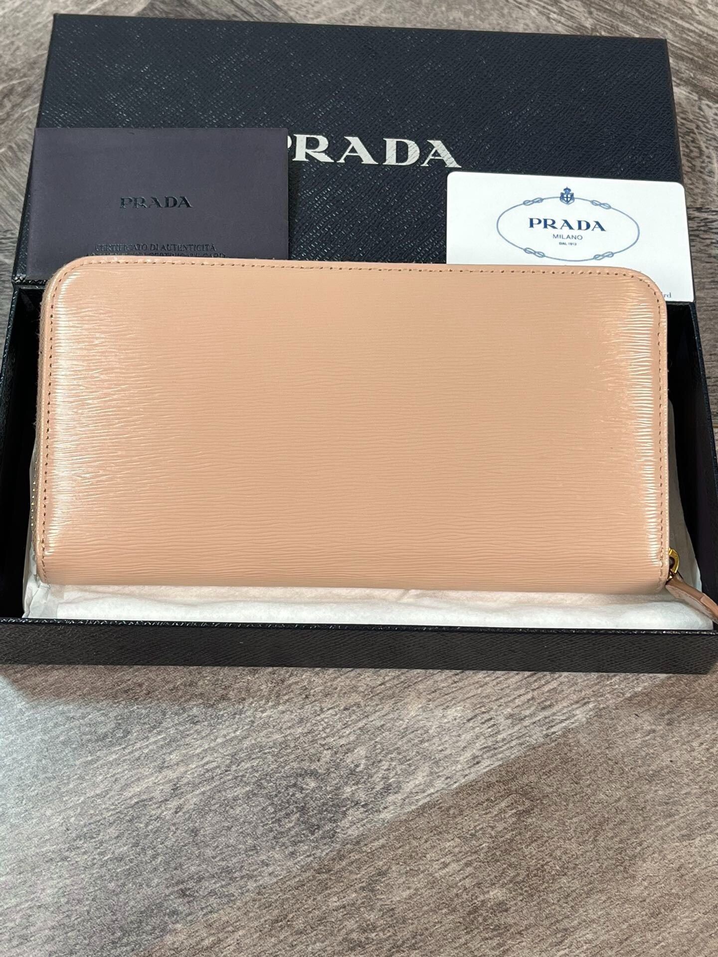Prada Prada Classic Long Zip Wallet Clutch Size ONE SIZE - 6 Thumbnail