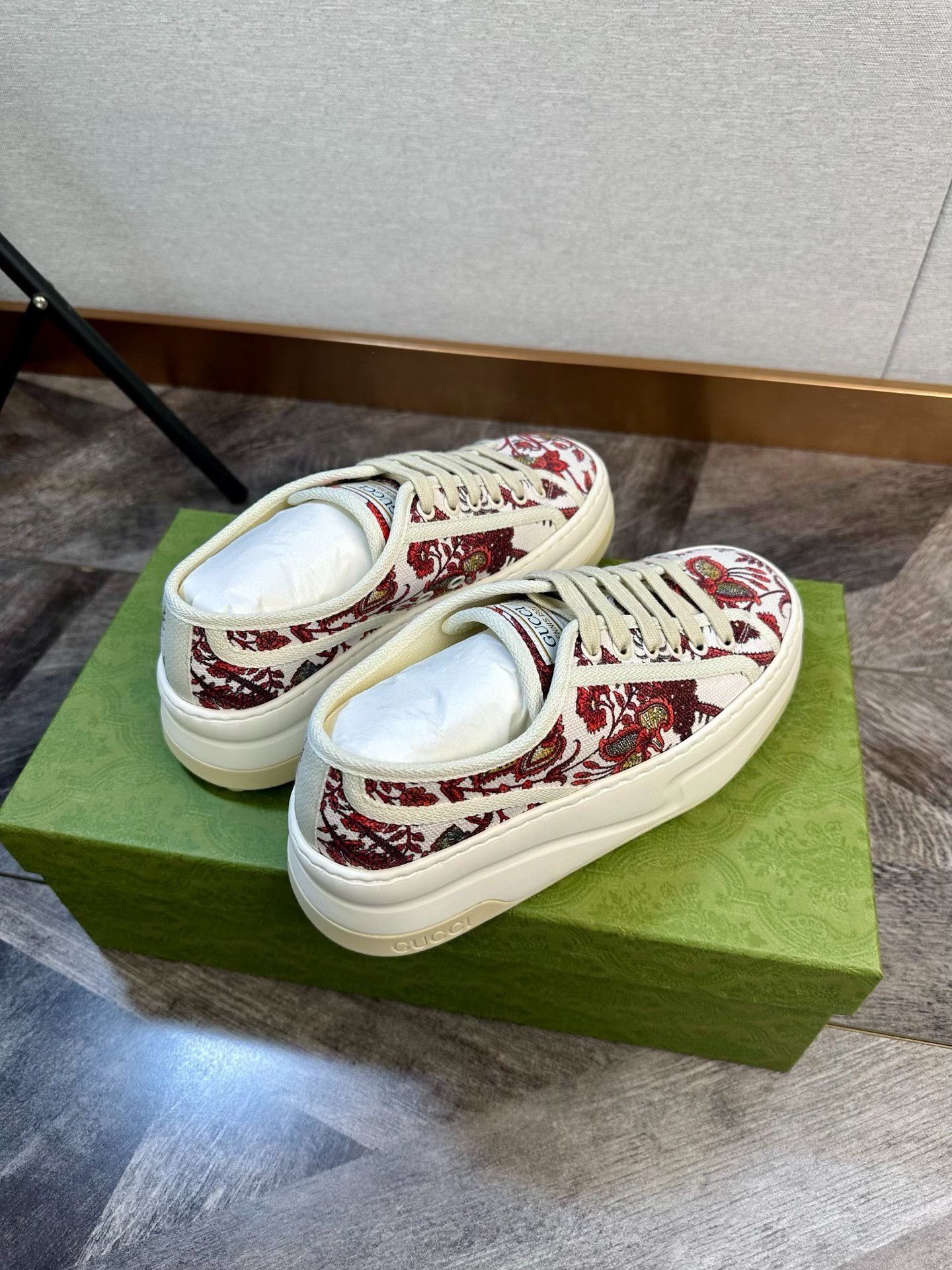 Gucci Gucci Platform Canvas Embroidered Sneakers Size US 5 / IT 35 - 3 Thumbnail