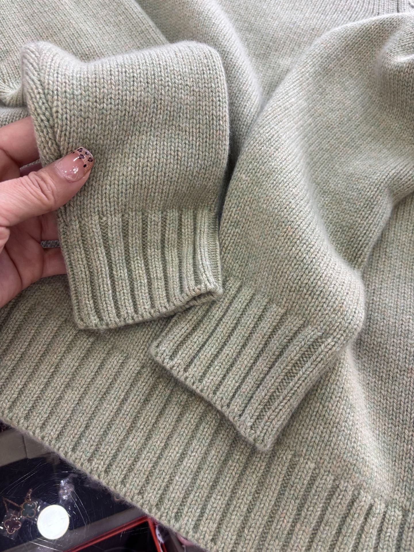 Loro Piana Loro Piana Women's Light Green Saddle Shoulder Sweater Size XS / US 0-2 / IT 36-38 - 5 Thumbnail