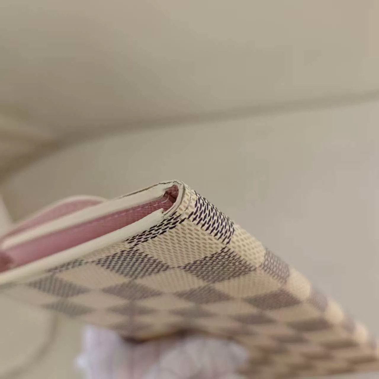 Louis Vuitton Louis Vuitton White Checker Long Wallet Size ONE SIZE - 4 Thumbnail