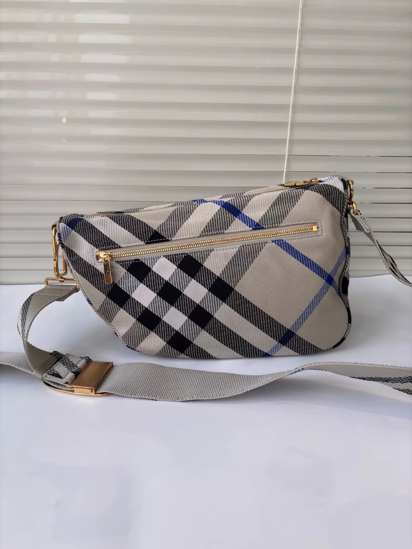 Burberry Burberry Canvas Check Crossbody Bag Size ONE SIZE - 3 Thumbnail