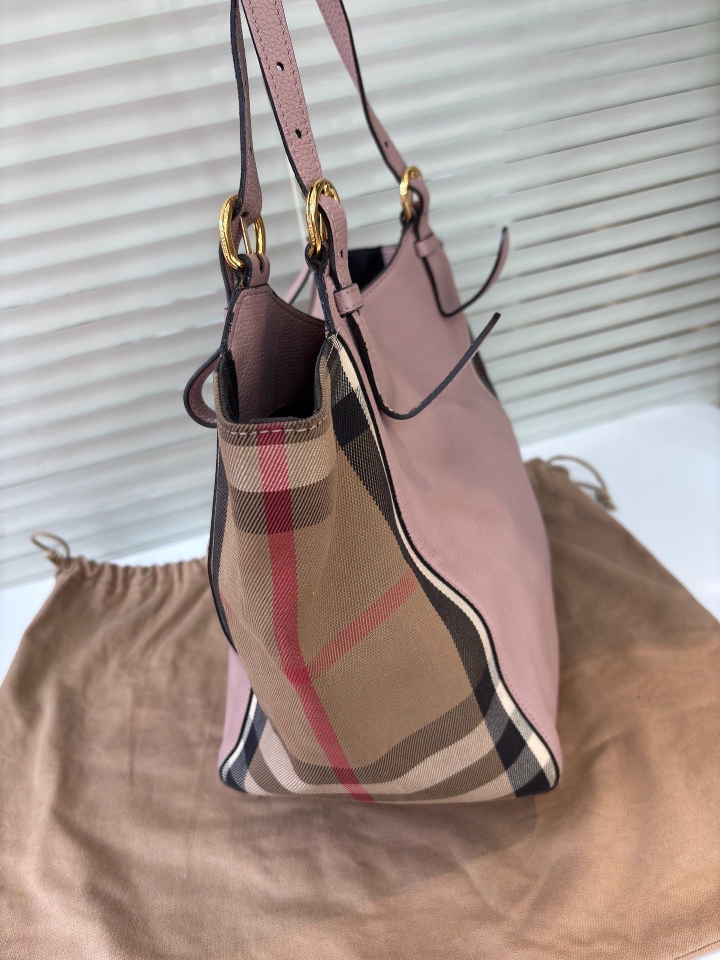 Burberry Burberry Pink Plaid Tote Bag Size ONE SIZE - 4 Thumbnail