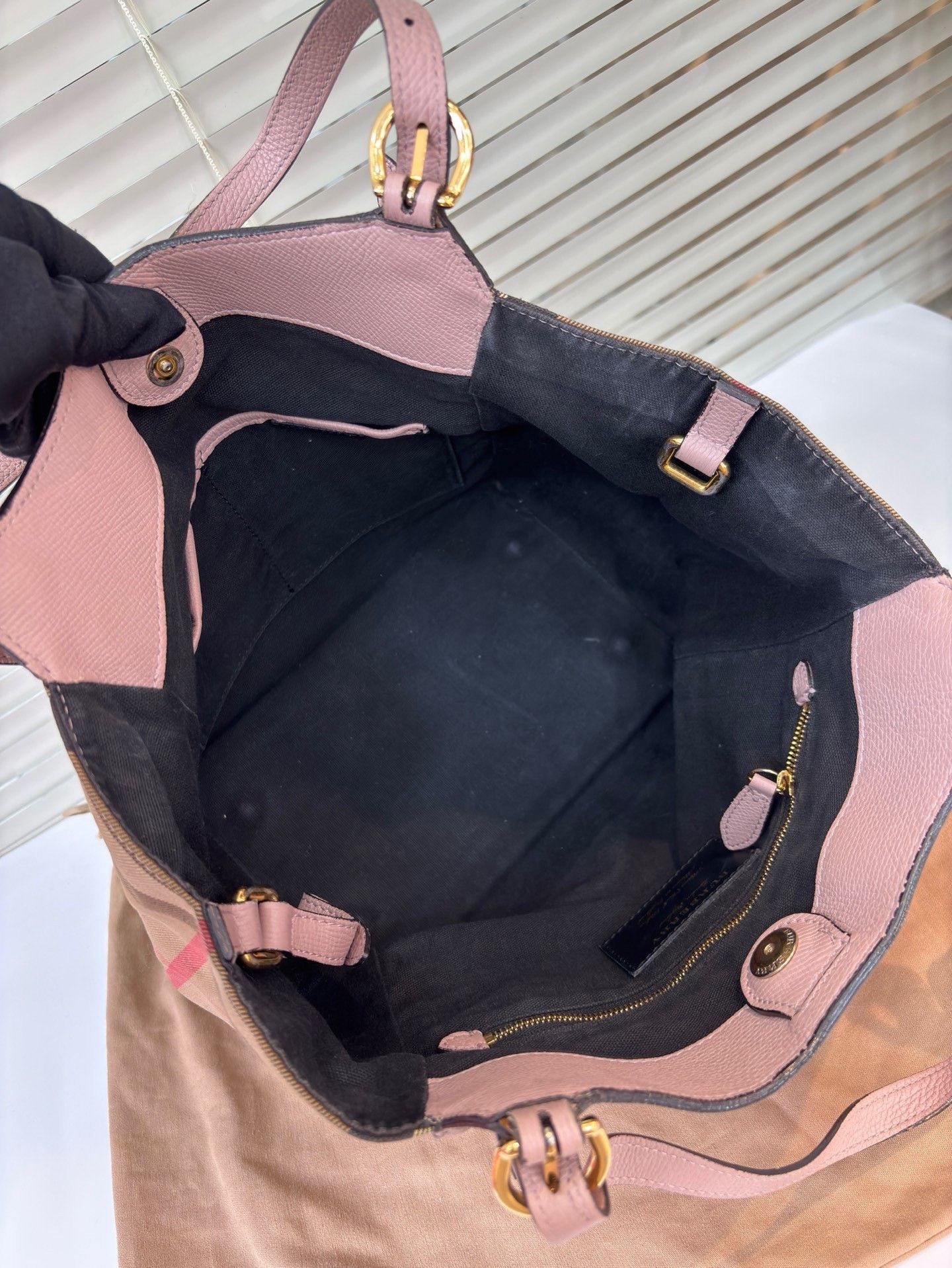 Burberry Burberry Pink Plaid Tote Bag Size ONE SIZE - 7 Thumbnail