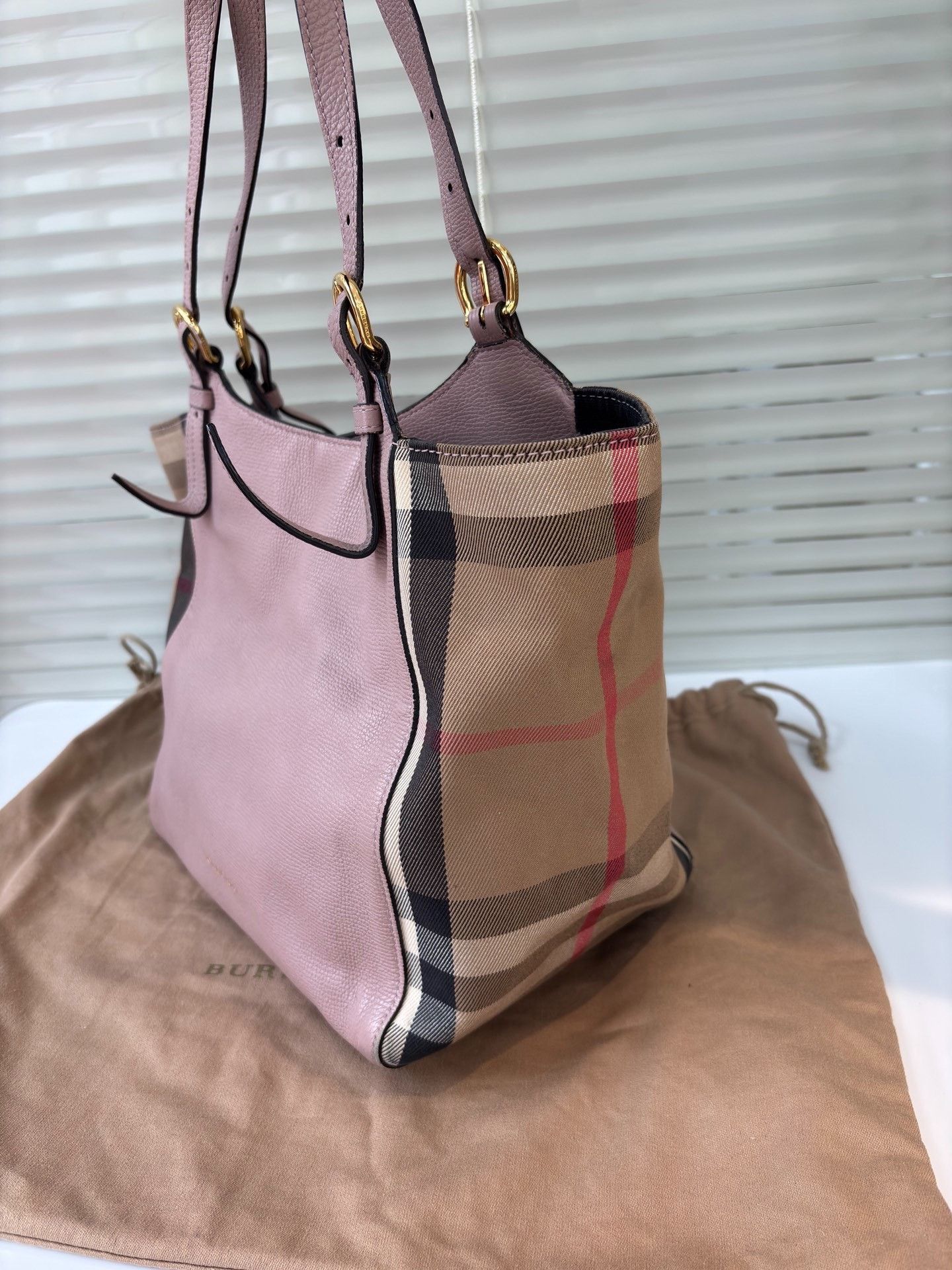 Burberry Burberry Pink Plaid Tote Bag Size ONE SIZE - 3 Thumbnail