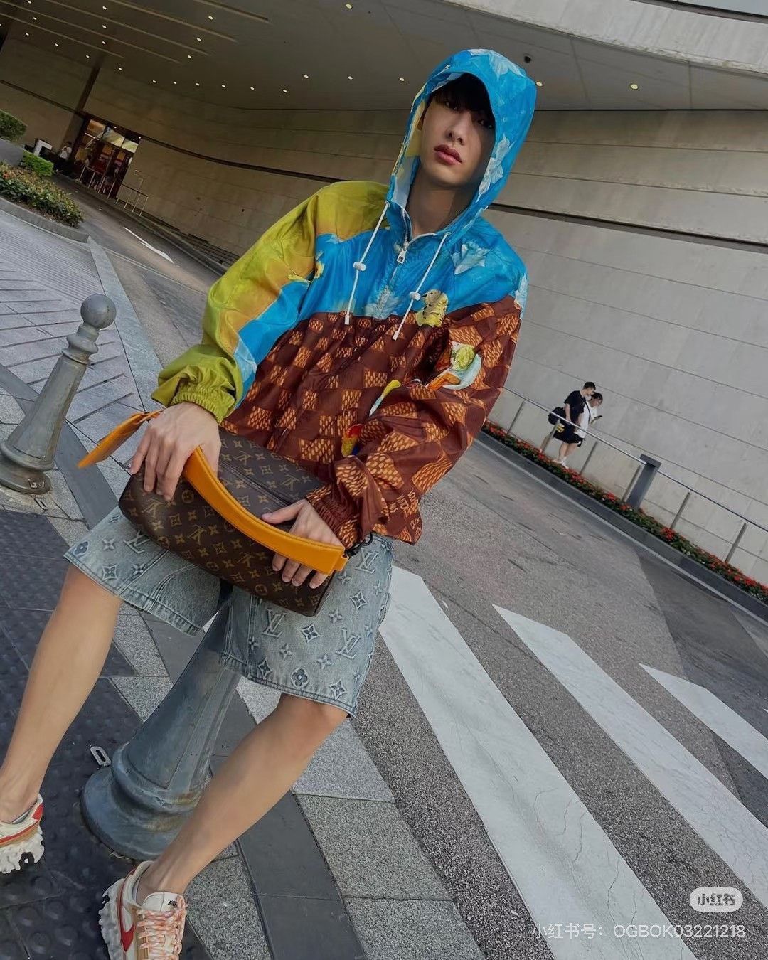 Louis Vuitton LV Brown Checkerboard Graffiti Hooded Jacket Size US M / EU 48-50 / 2 - 6 Thumbnail