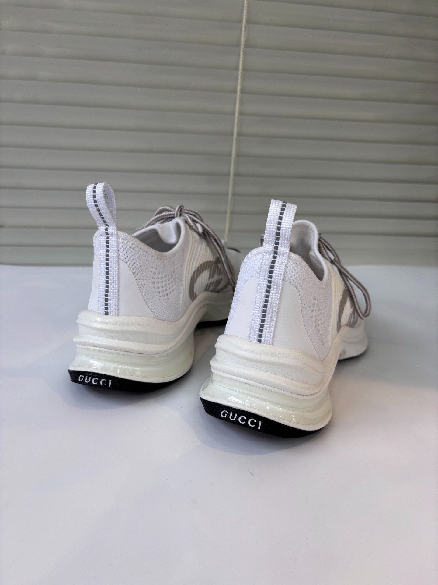 Gucci Gucci Run Series Fabric Running Shoes Size US 5 / IT 35 - 6 Thumbnail