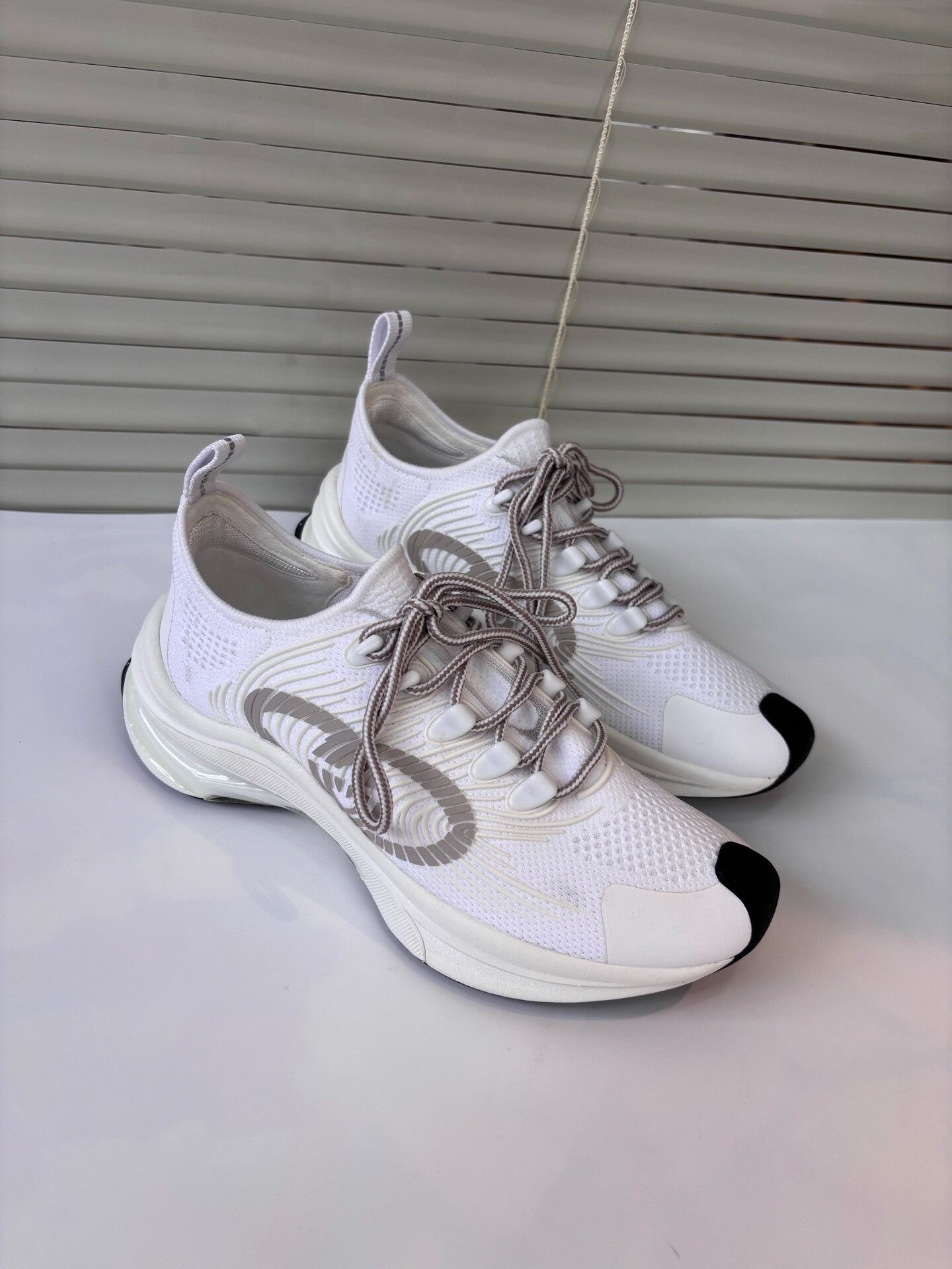 Gucci Gucci Run Series Fabric Running Shoes Size US 5 / IT 35 - 4 Thumbnail