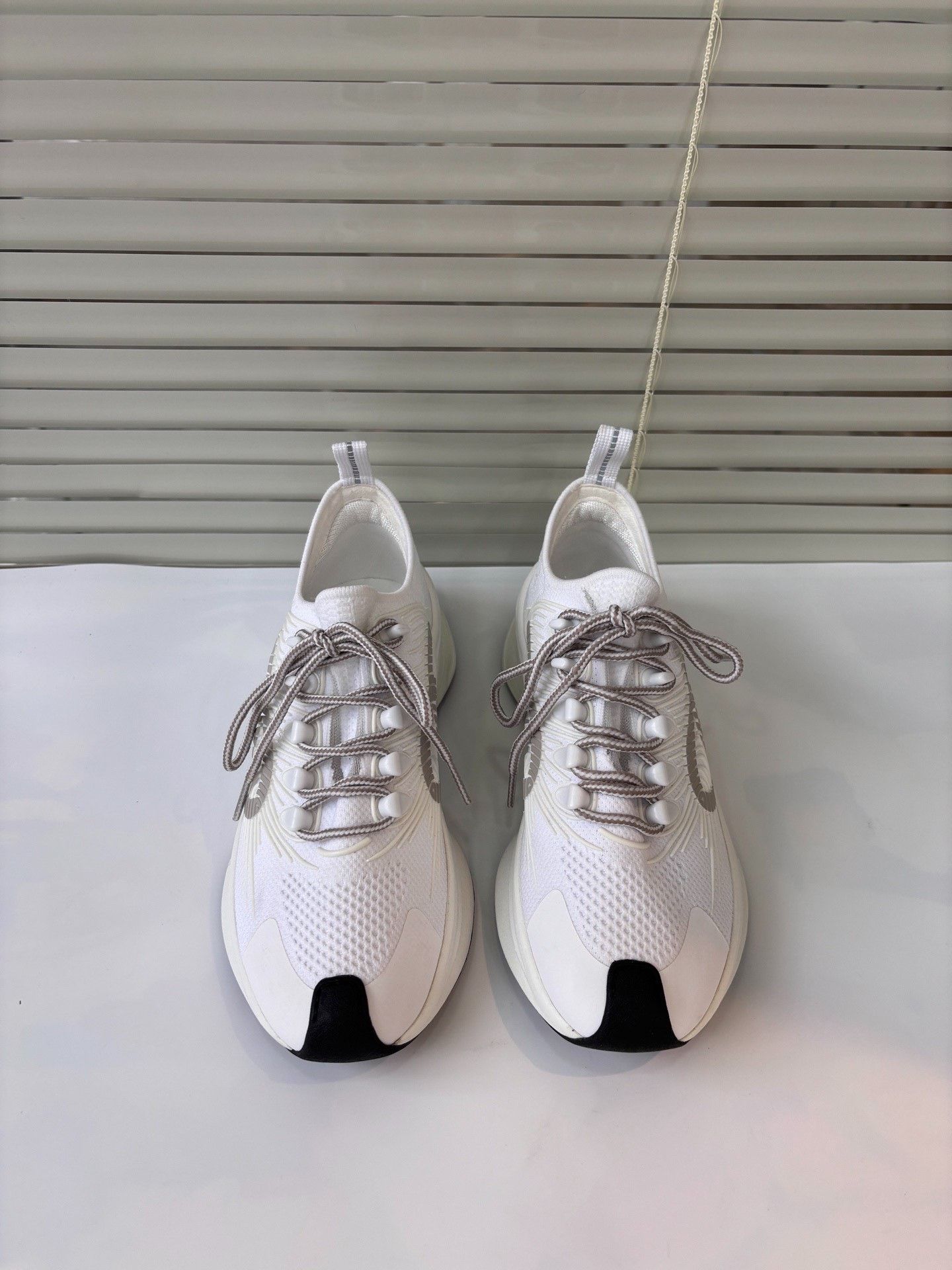 Gucci Gucci Run Series Fabric Running Shoes Size US 5 / IT 35 - 9 Thumbnail
