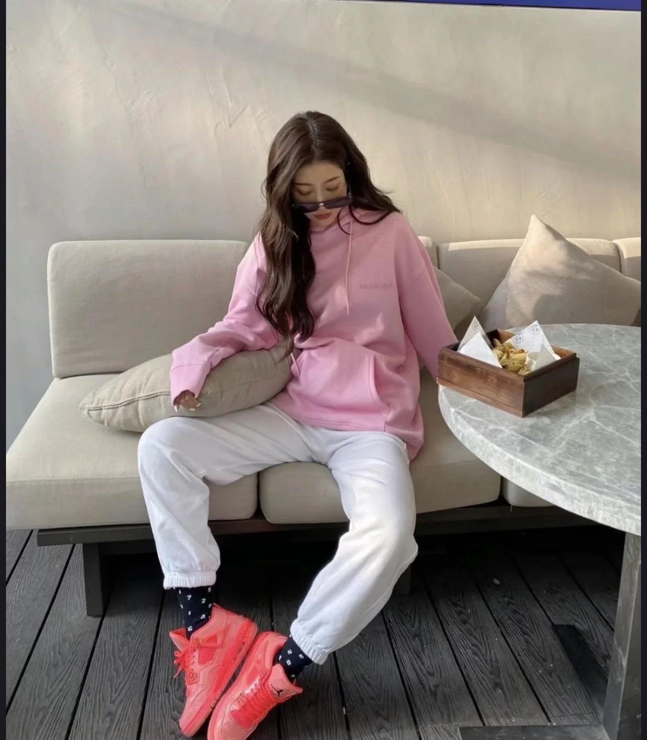 Balenciaga New Balenciaga Pink Unisex Hoodie Size S / US 4 / IT 40 - 7 Thumbnail
