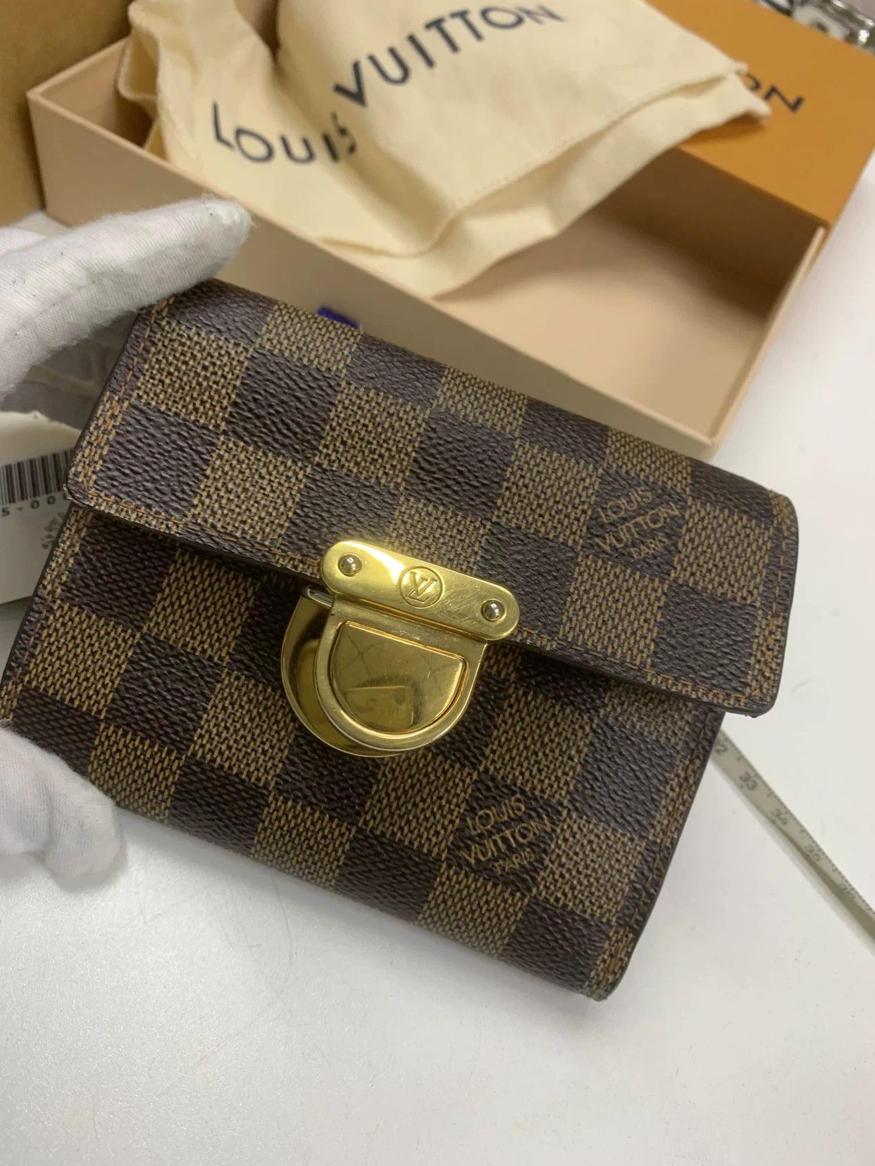 Louis Vuitton Louis Vuitton Retro Printed Gold Item Men Size ONE SIZE - 8 Thumbnail