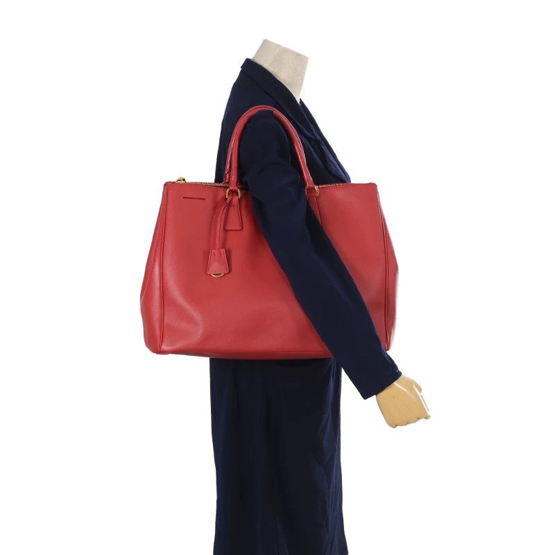 Prada Prada Gold Shoulder Bag 41 Women Size ONE SIZE - 2 Thumbnail