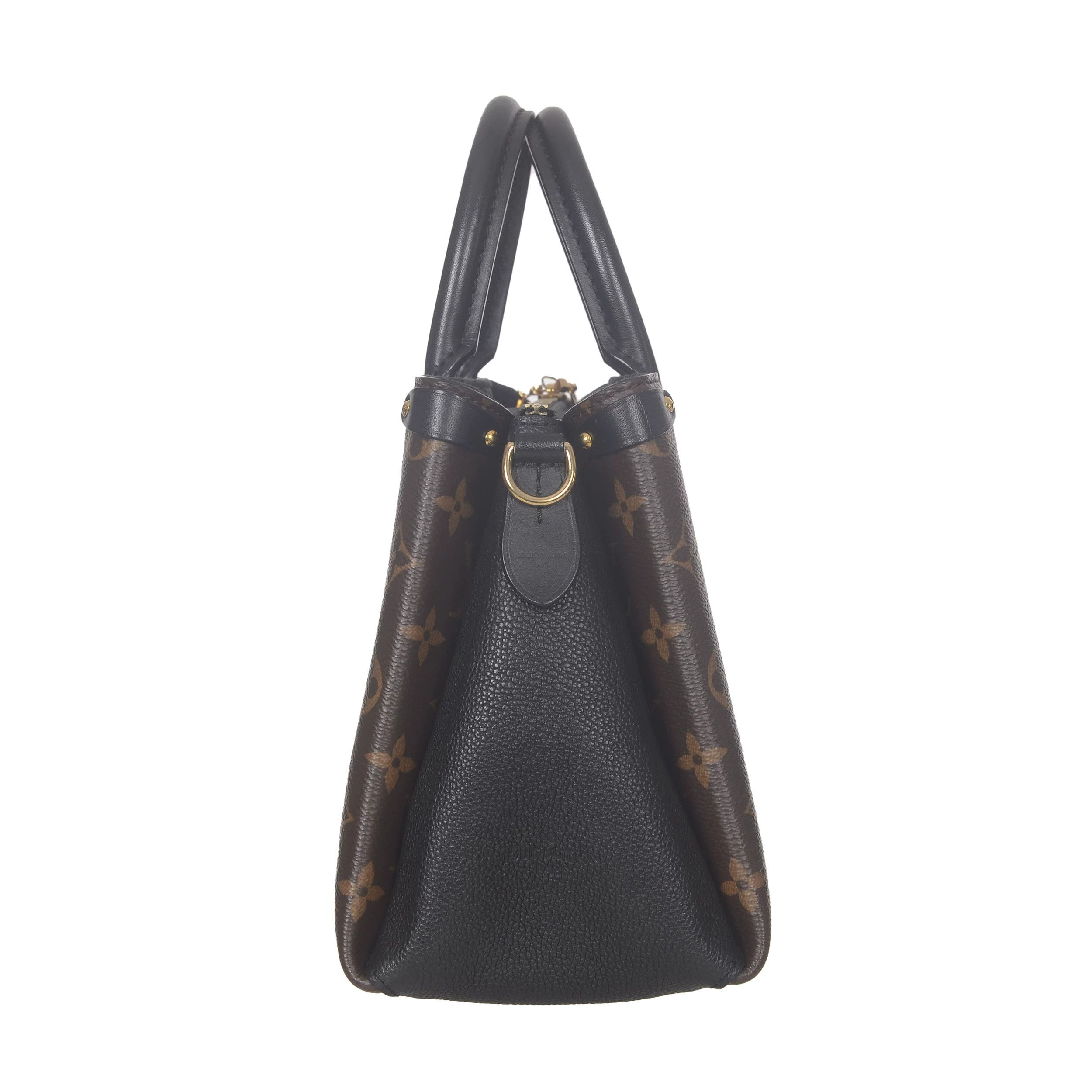 Louis Vuitton Louis Vuitton Gold Shoulder Bag 29 Women Size ONE SIZE - 2 Thumbnail