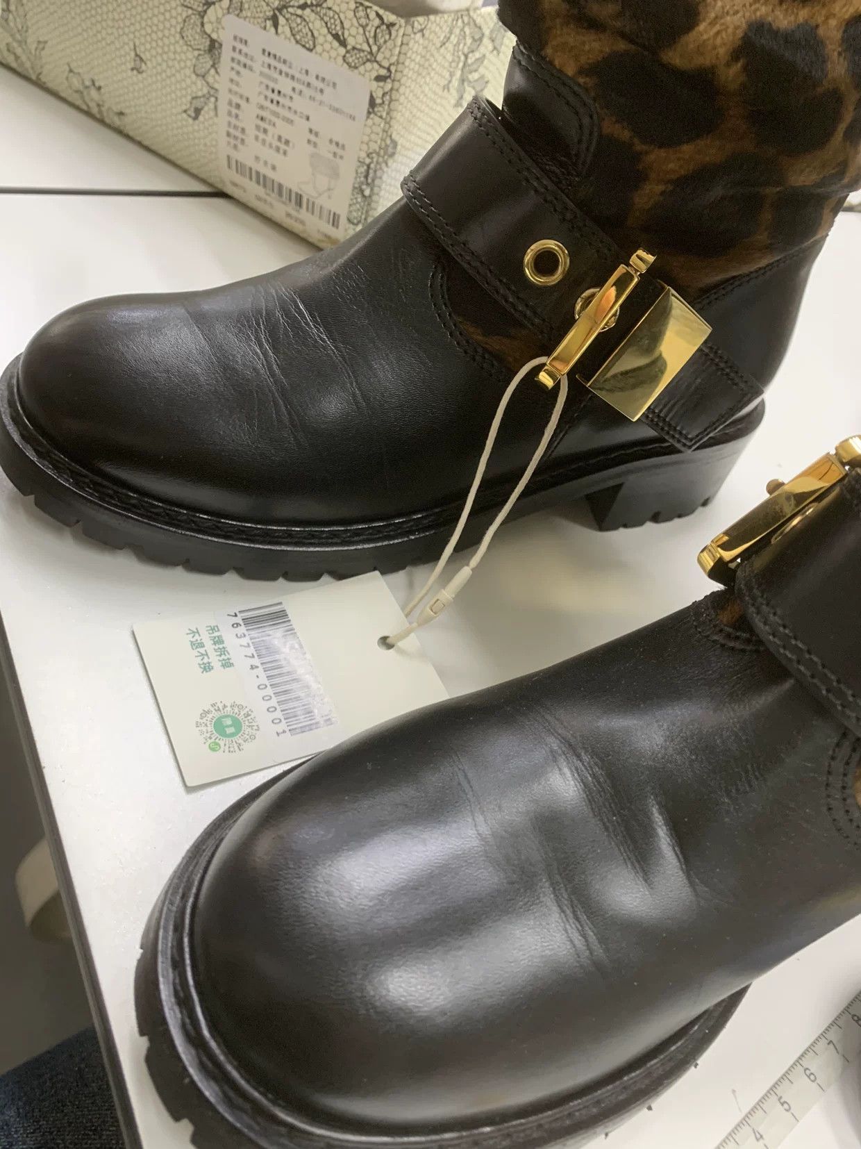 Louis Vuitton Louis Vuitton Leather Multi Boots 36 Women Size US 6 / IT 36 - 7 Thumbnail