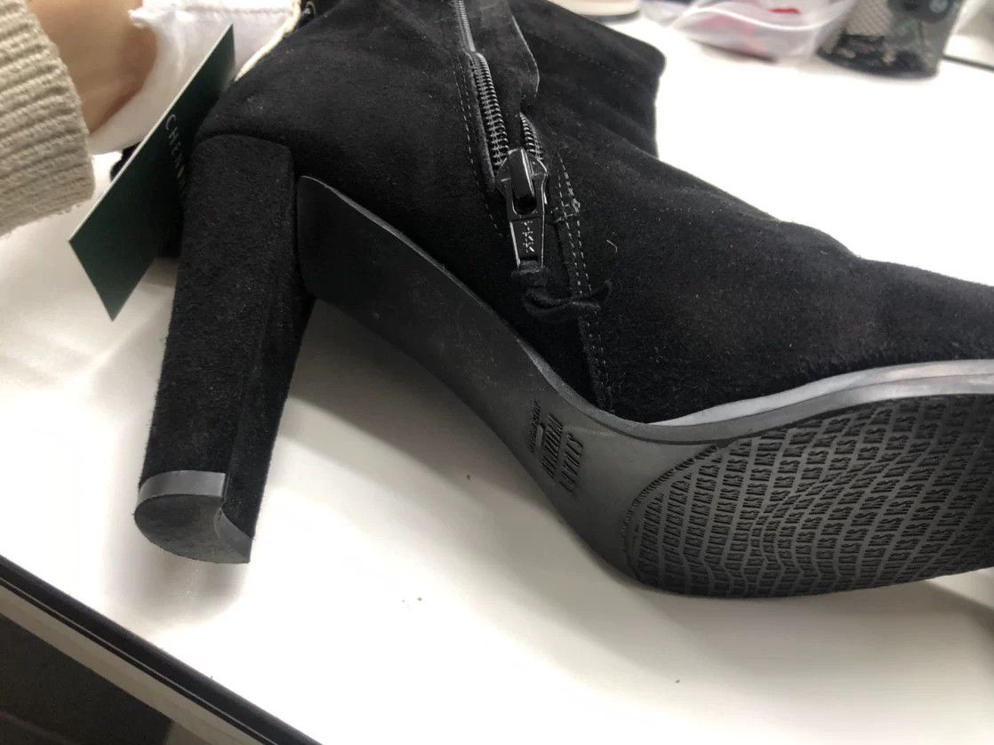 Givenchy Givenchy Suede Gold Boots 36 Women Size US 6 / IT 36 - 6 Thumbnail