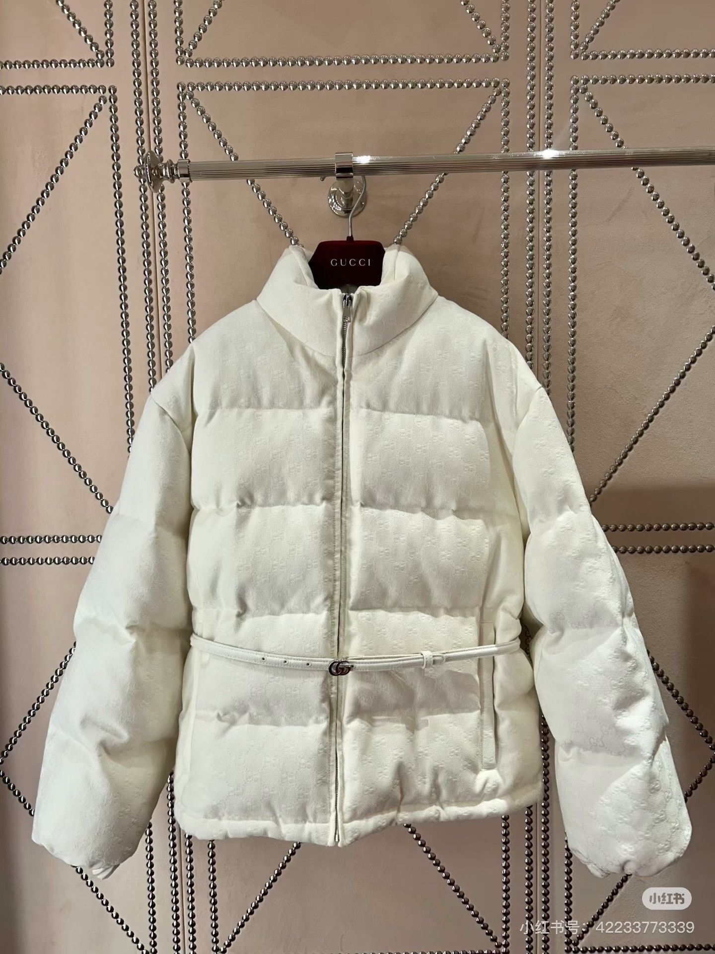 Gucci Gucci White Full Logo Down Jacket Size M / US 6-8 / IT 42-44 - 8 Thumbnail