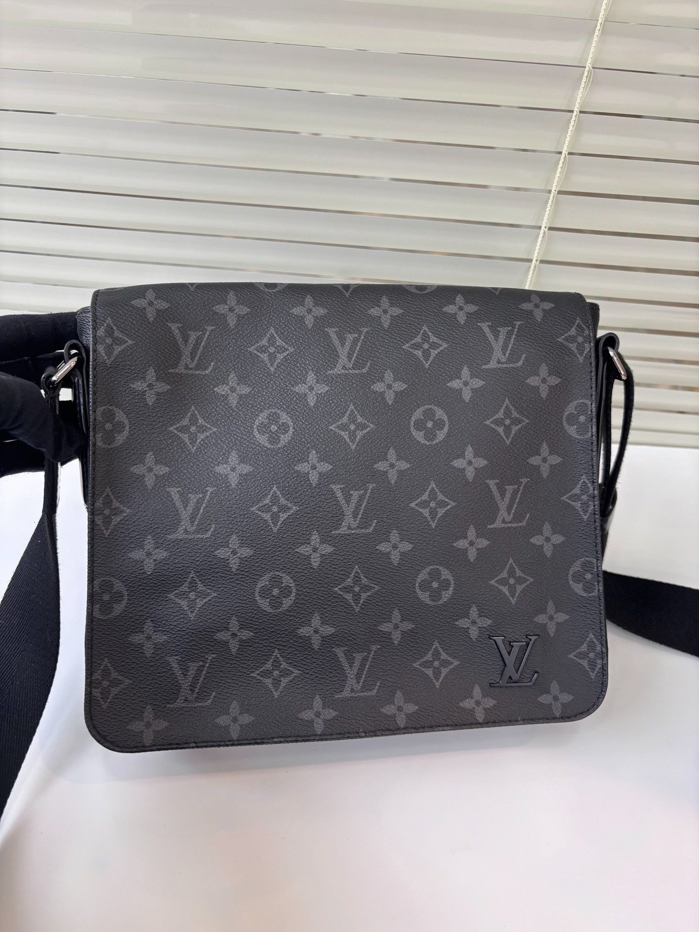 Louis Vuitton Louis Vuitton Monogram Messenger Small Size ONE SIZE - 3 Thumbnail