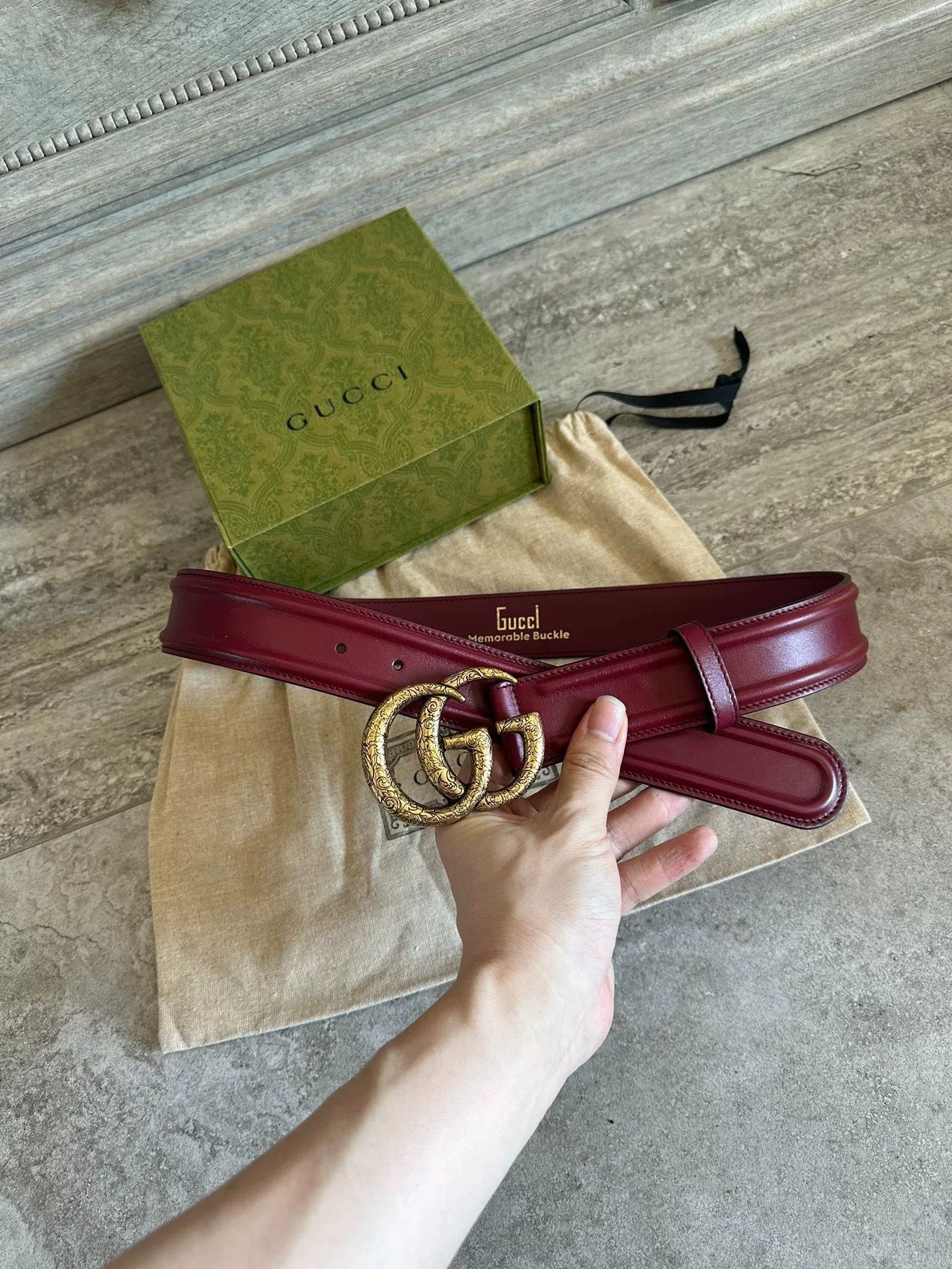 Gucci Gucci Vintage Carved Red Belt Size ONE SIZE - 2 Thumbnail