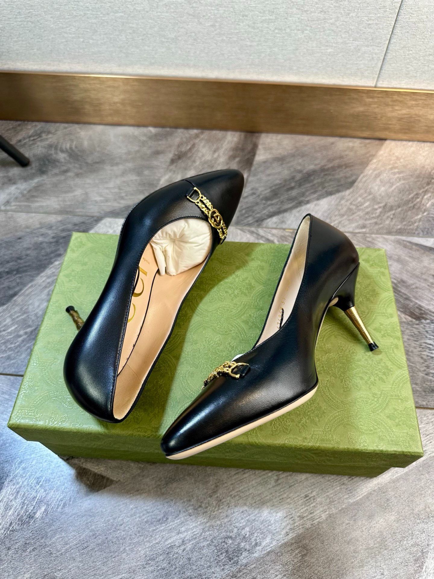 Gucci Gucci Black Gold Chain Double G Heels Size US 6 / IT 36 - 5 Thumbnail
