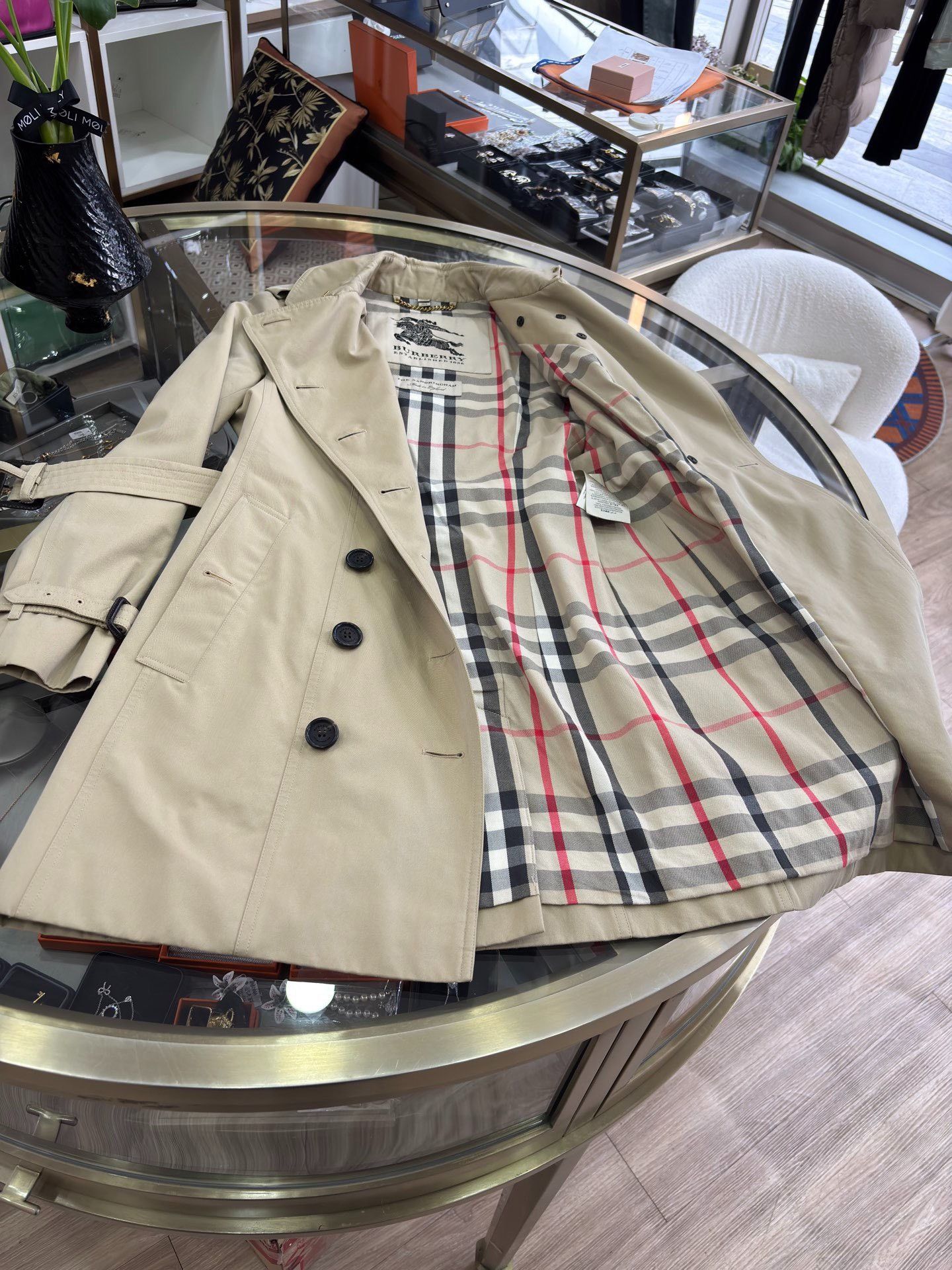 Burberry Burberry Classic Khaki Trench Coat Size M / US 6-8 / IT 42-44 - 4 Thumbnail